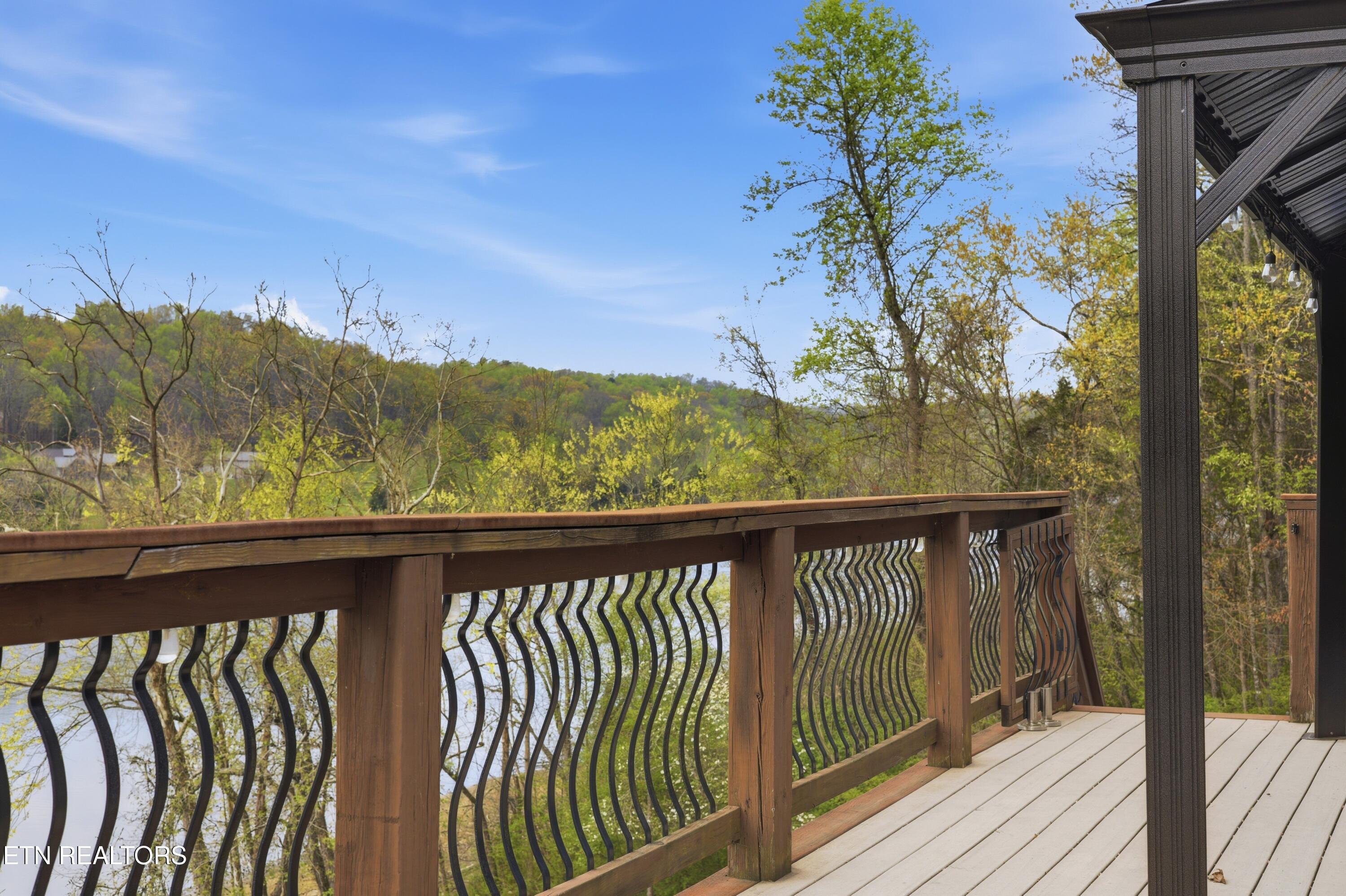 141 Settlers Road Harriman TN 37748