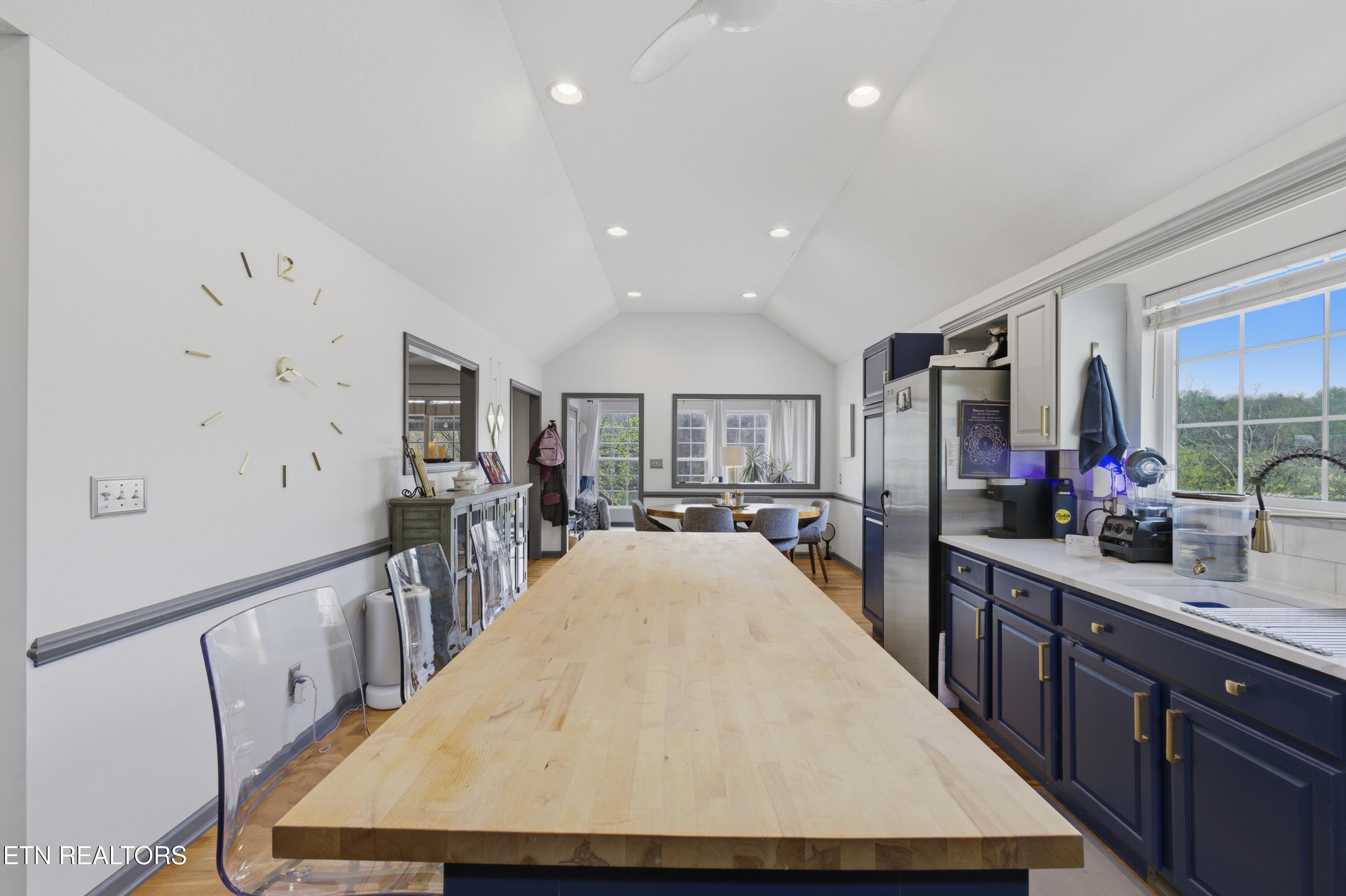 141 Settlers Road Harriman TN 37748
