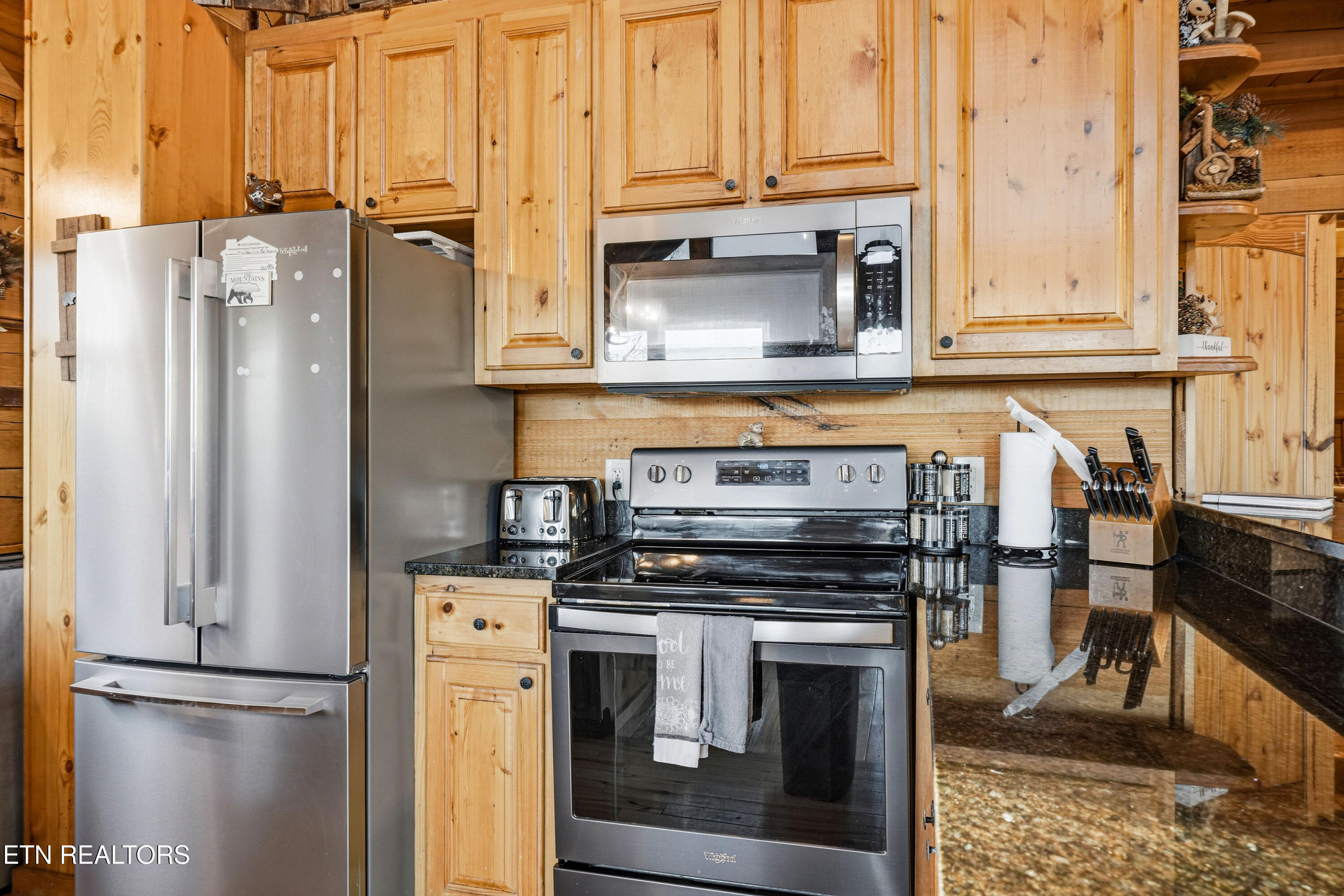 1713 Bear View Road Sevierville TN 37876