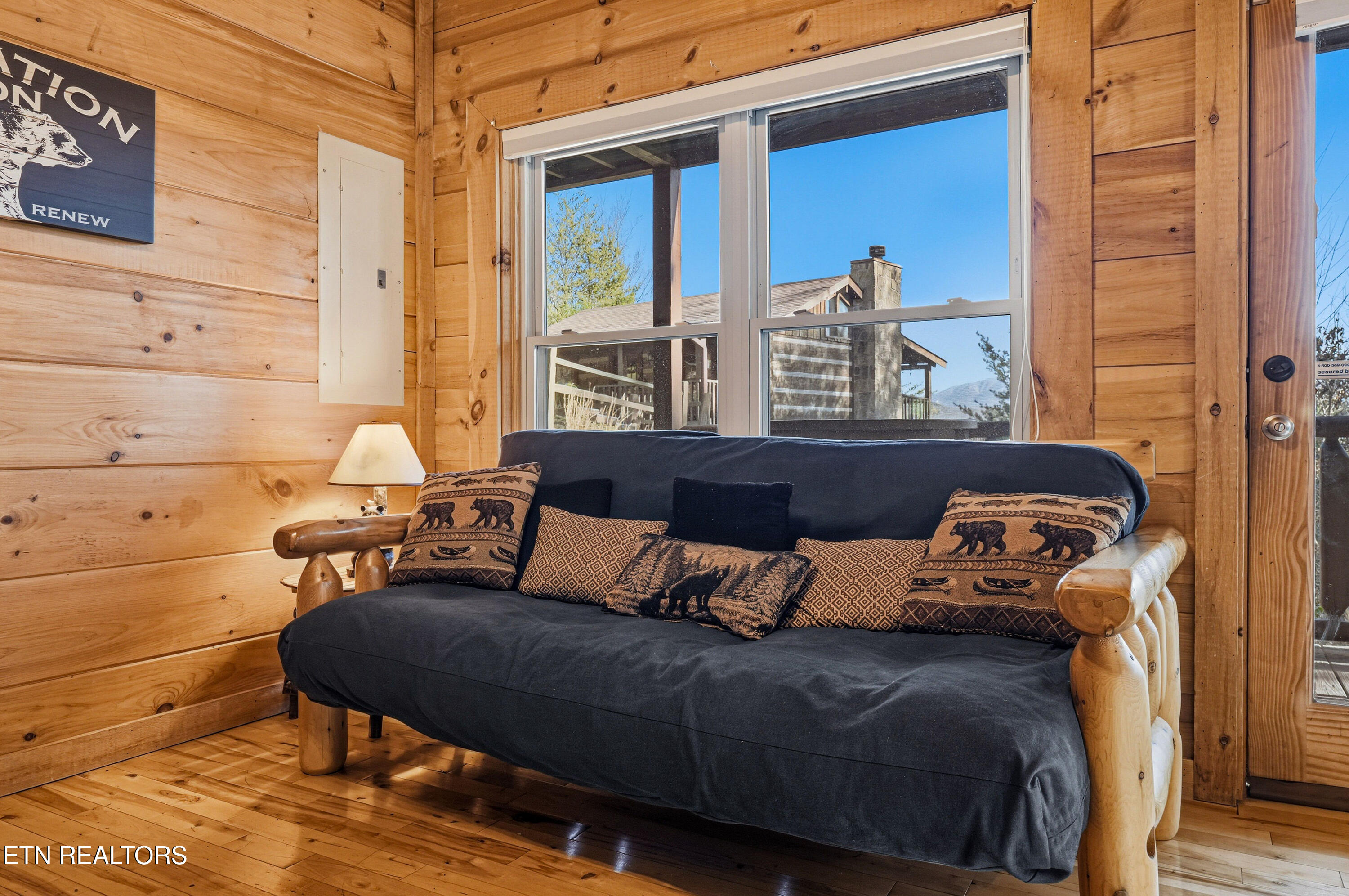 1713 Bear View Road Sevierville TN 37876