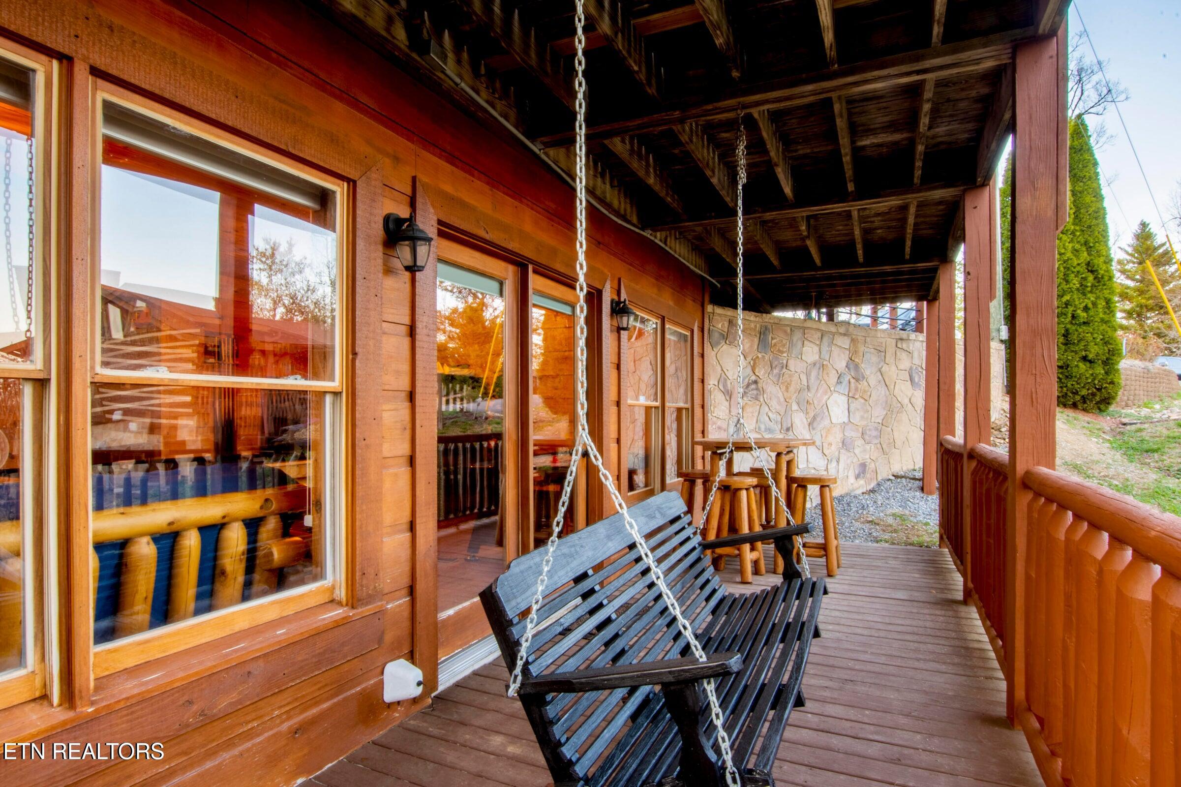 1713 Bear View Road Sevierville TN 37876