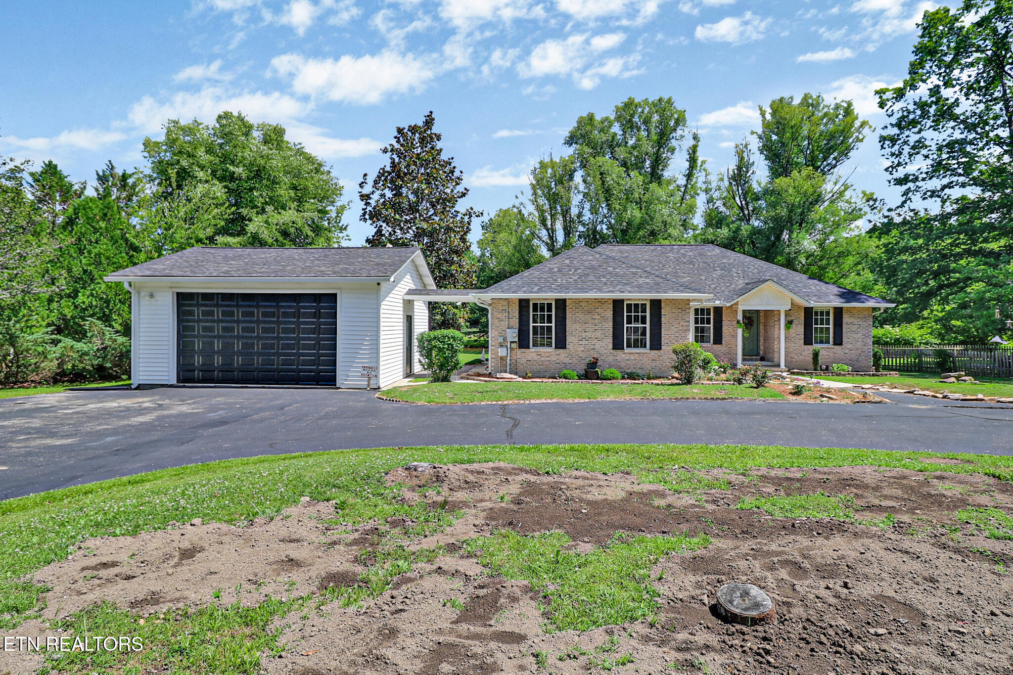 4028 Lone Wolf Circle Crossville TN 38572