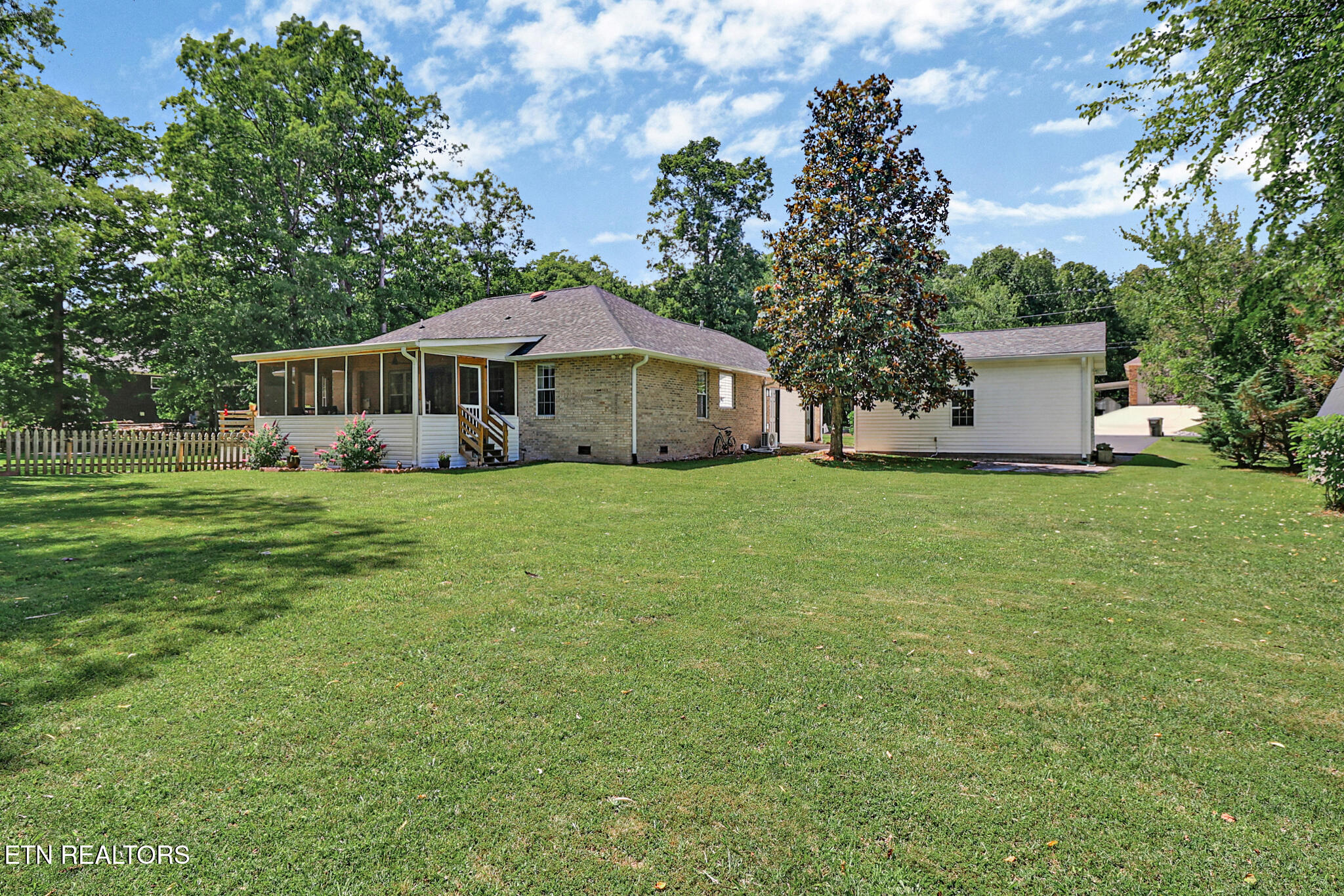 4028 Lone Wolf Circle Crossville TN 38572