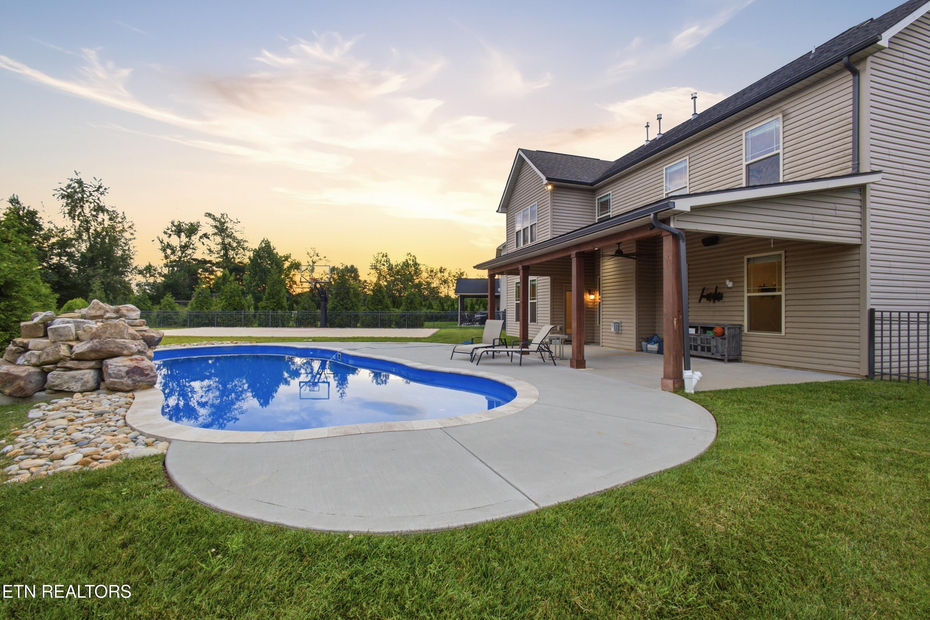 2632 Turkey Trot Lane Knoxville TN 37932