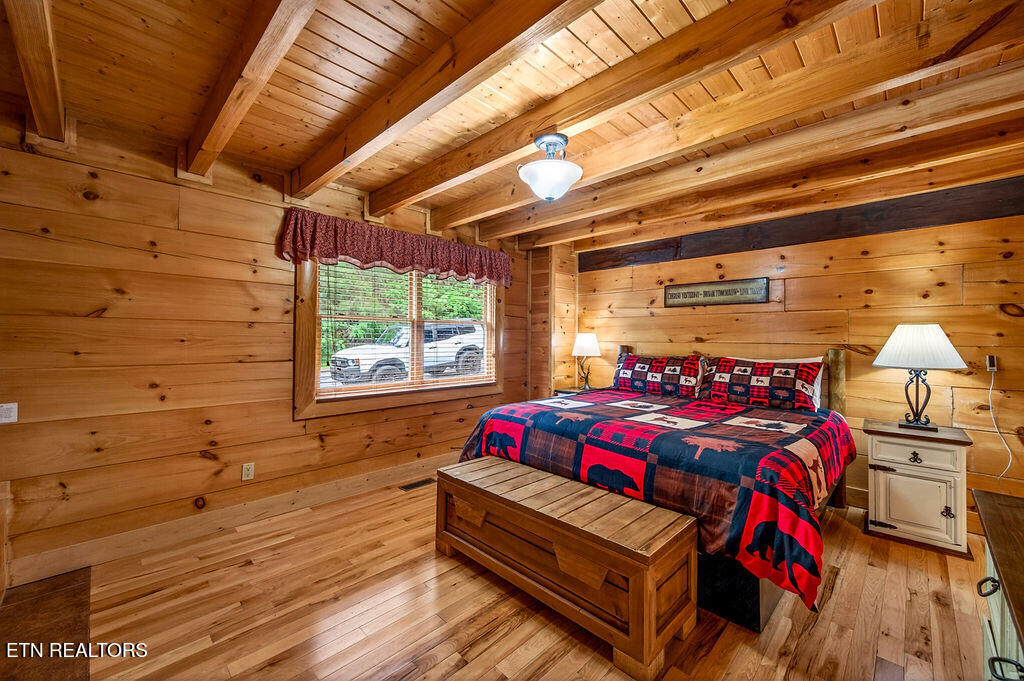2024 Bear Haven Way Sevierville TN 37876