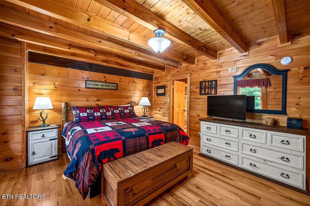 2024 Bear Haven Way Sevierville TN 37876