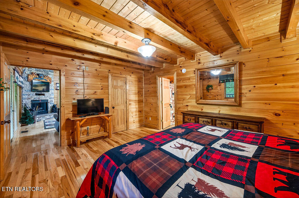 2024 Bear Haven Way Sevierville TN 37876