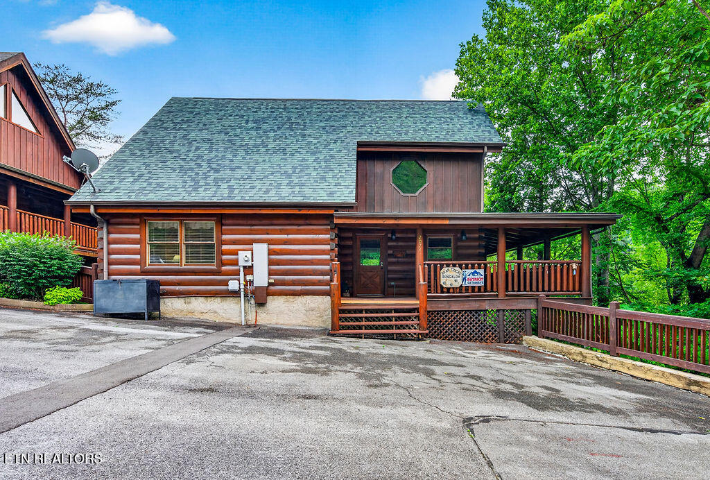 2024 Bear Haven Way Sevierville TN 37876