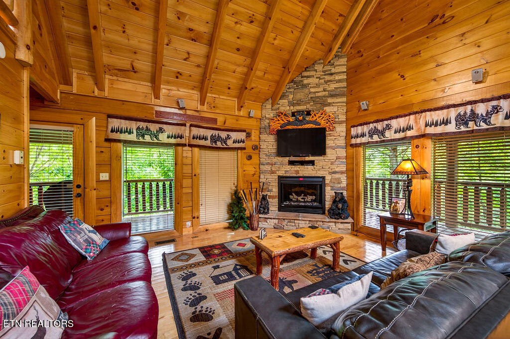 2024 Bear Haven Way Sevierville TN 37876