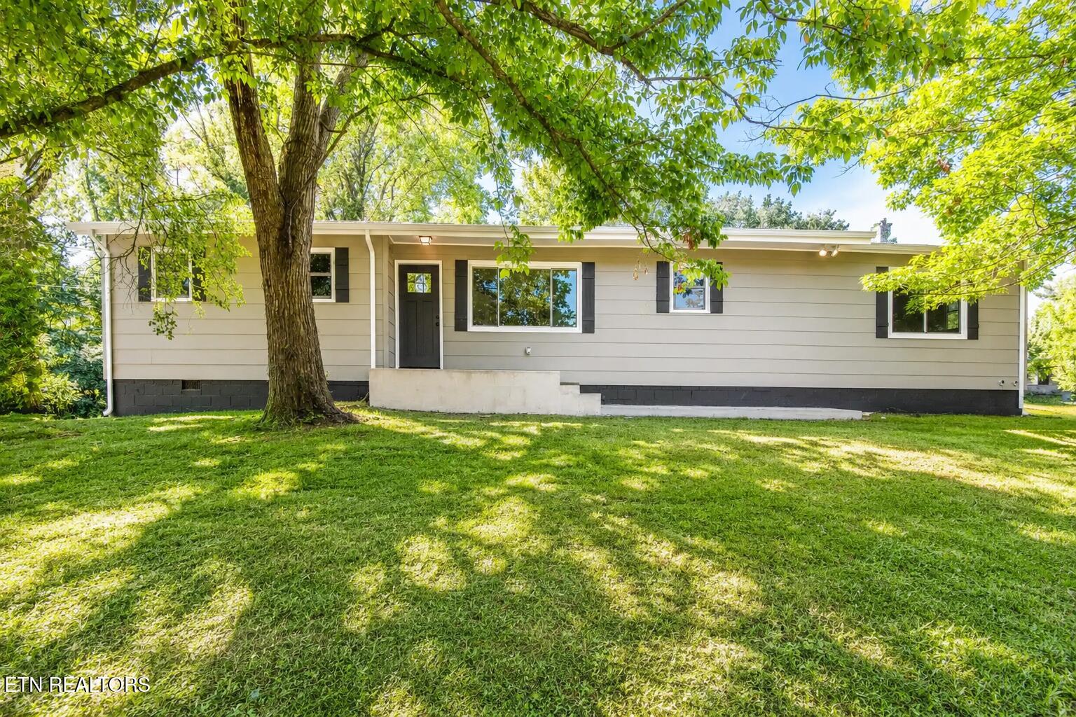 242 Oak Street Maynardville TN 37807