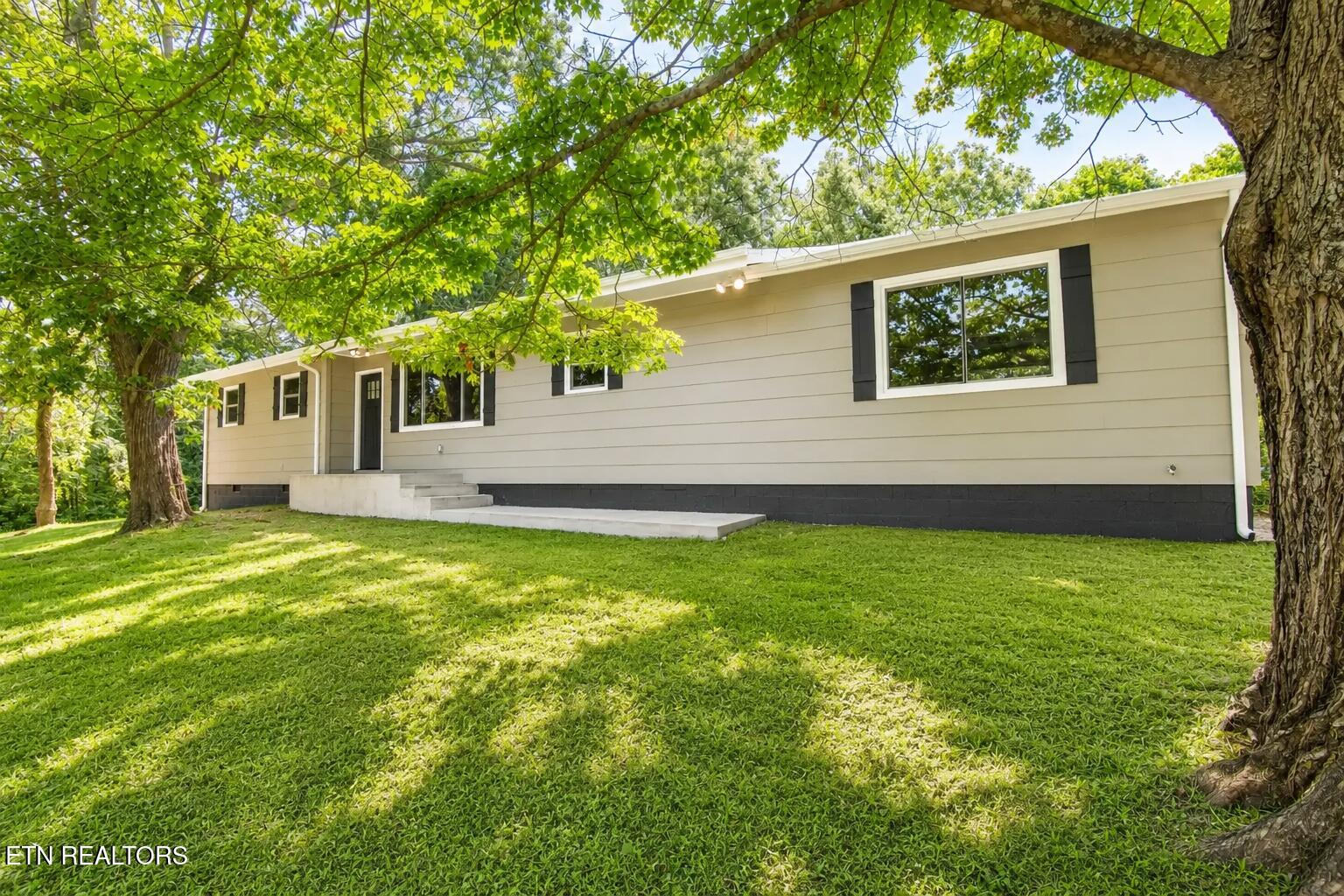 242 Oak Street Maynardville TN 37807