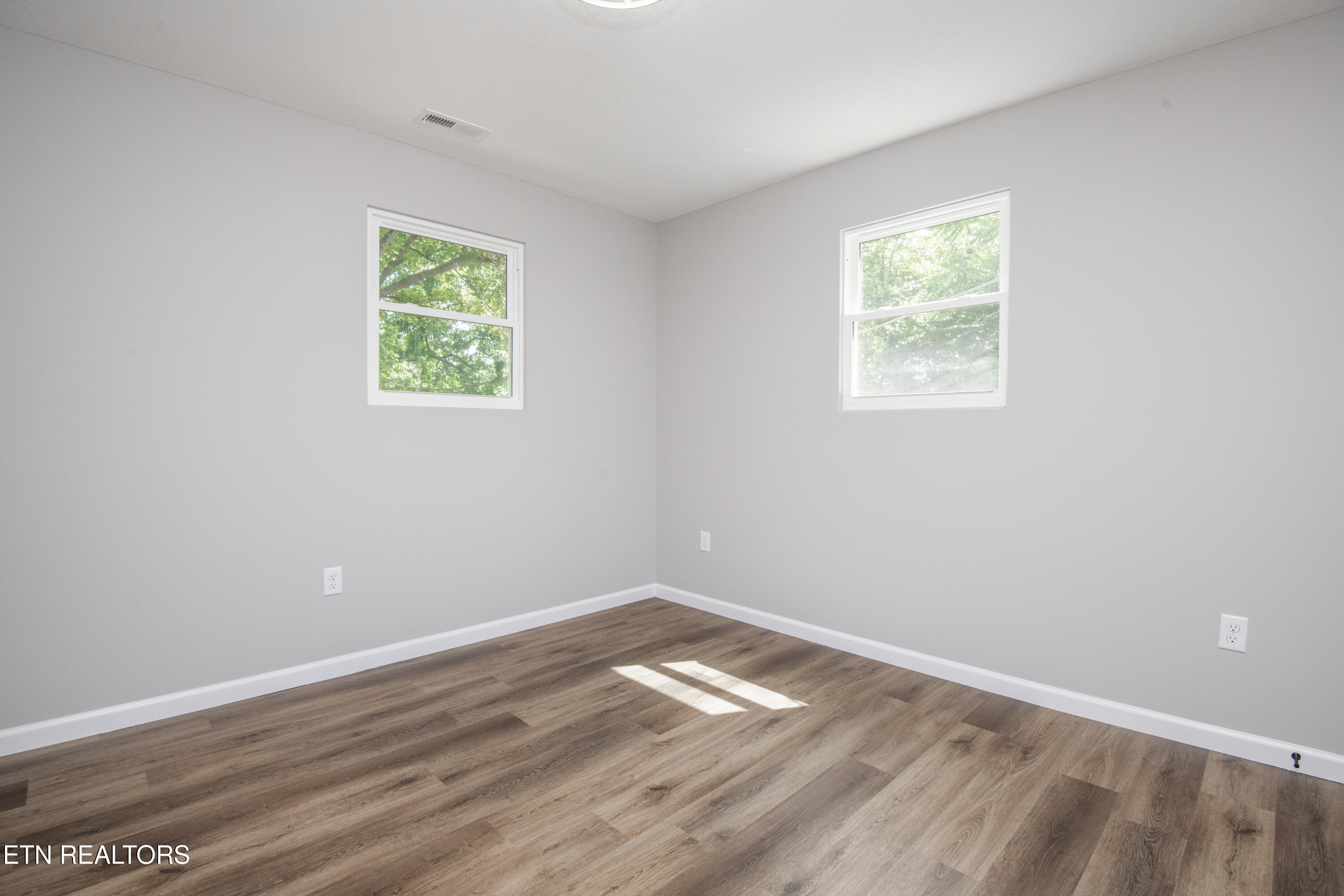 242 Oak Street Maynardville TN 37807