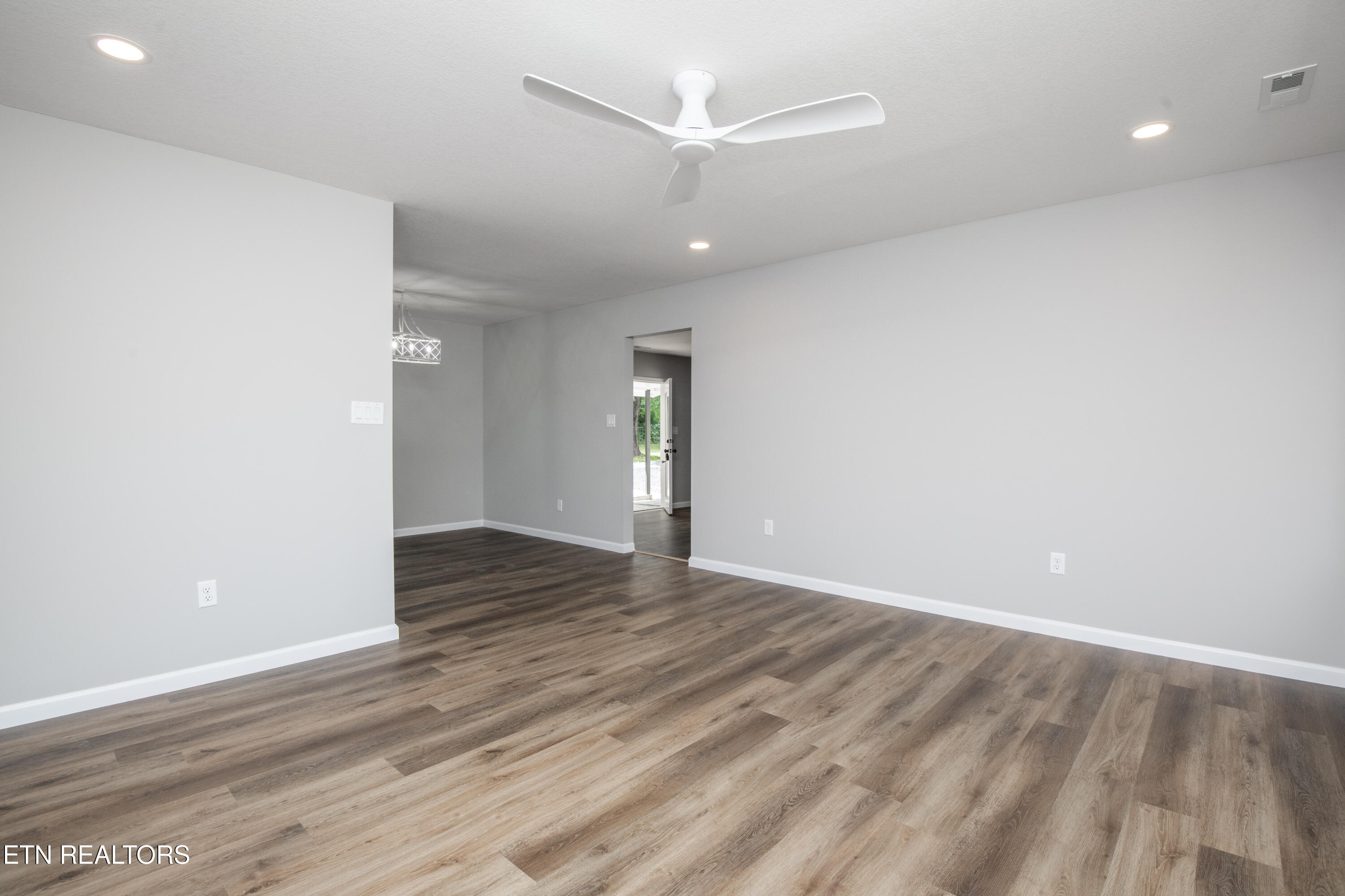 242 Oak Street Maynardville TN 37807