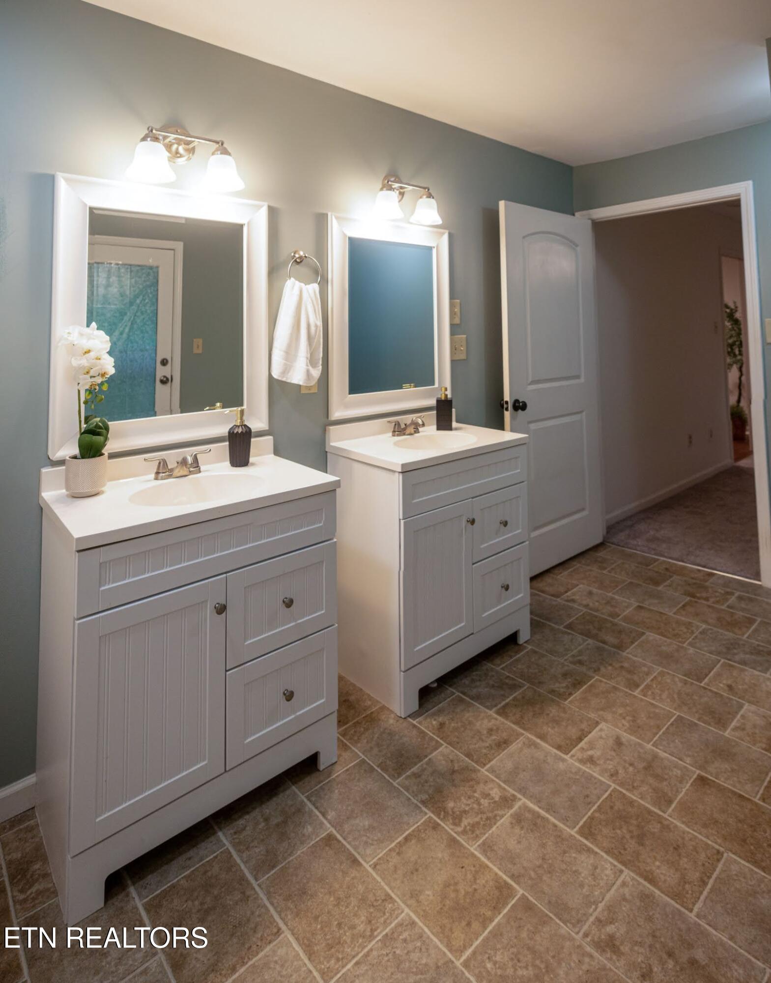 1049 Roswell Road Knoxville TN 37923