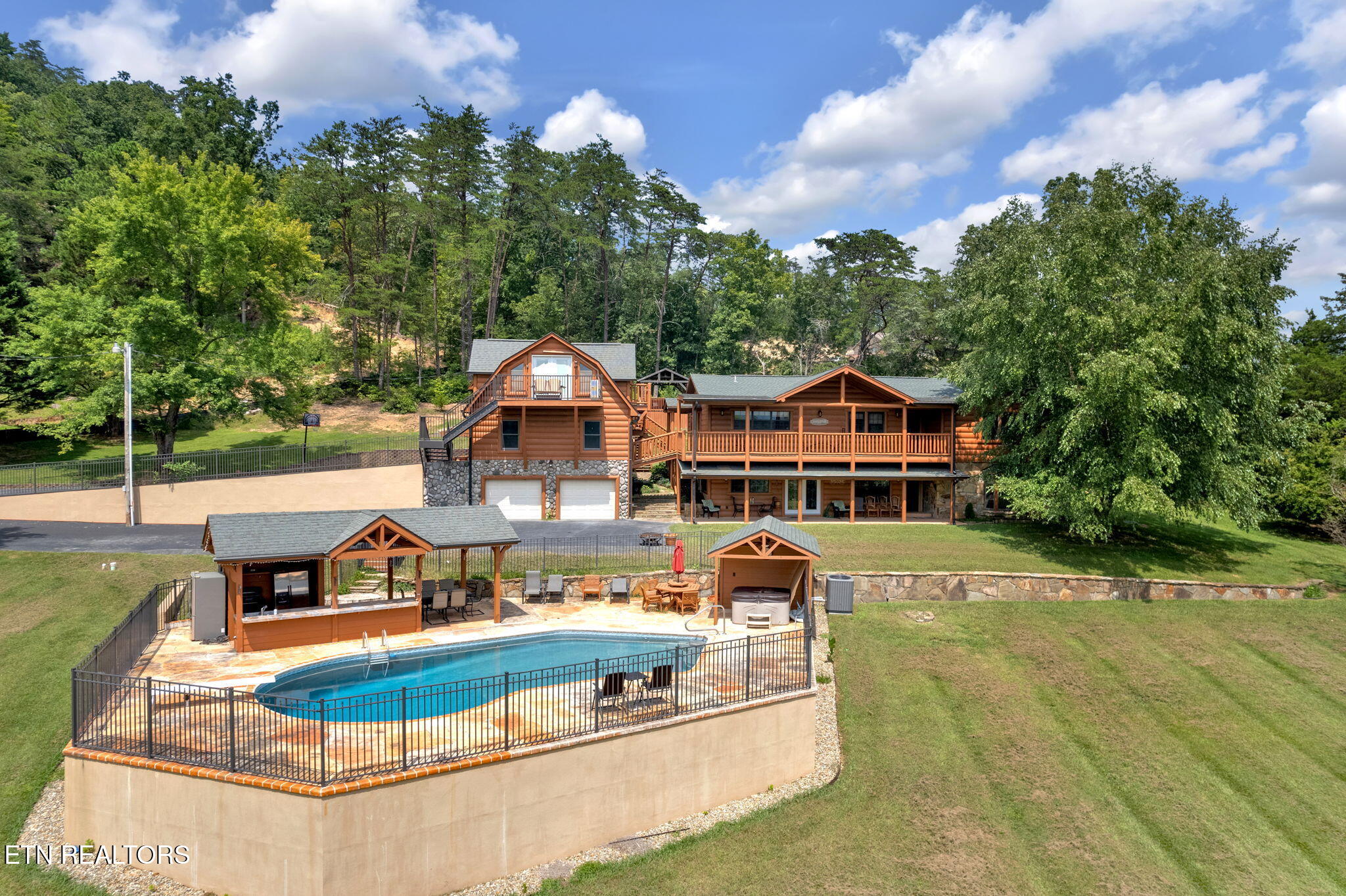 2803 Mary Ridge Farm Road Sevierville TN 37862
