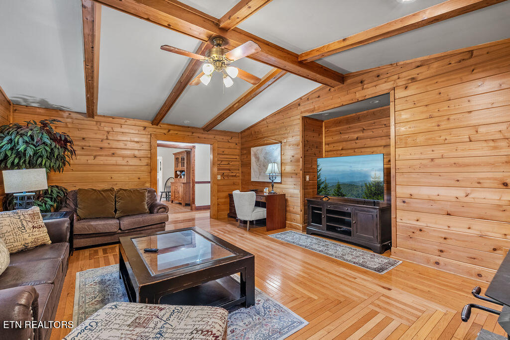 2803 Mary Ridge Farm Road Sevierville TN 37862