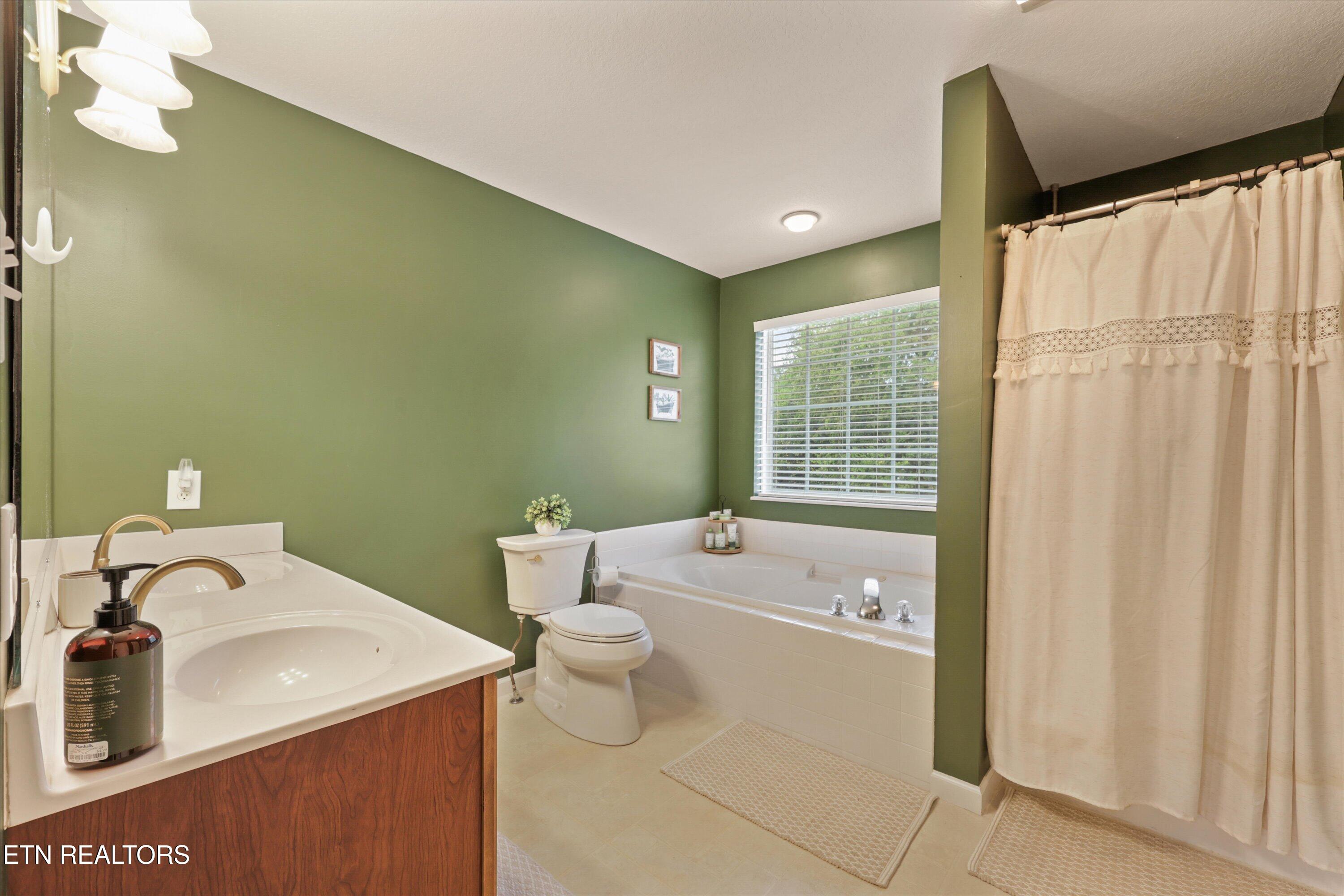 5405 Holly Ridge Lane Knoxville TN 37931