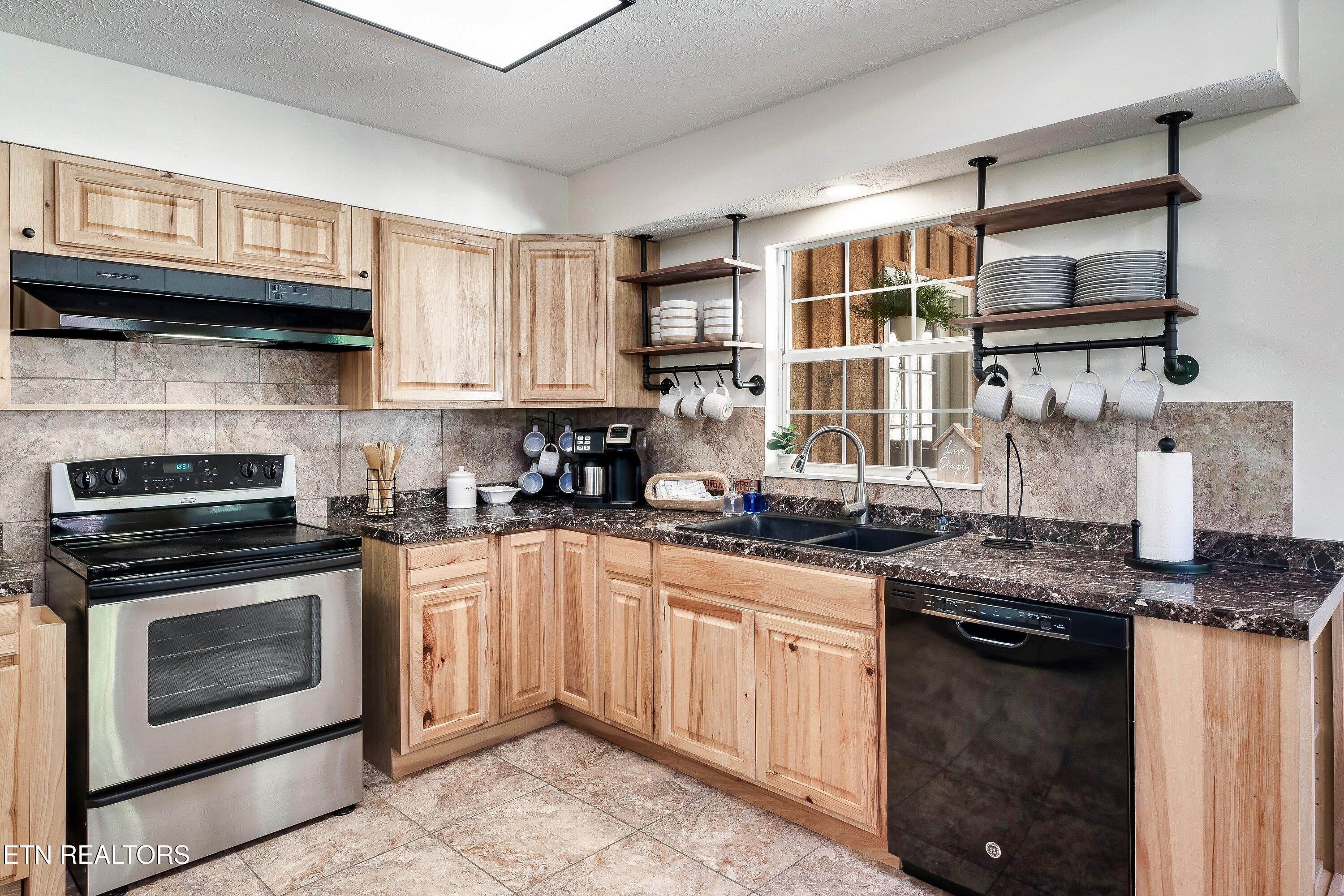 2951 Patty View Way Sevierville TN 37862