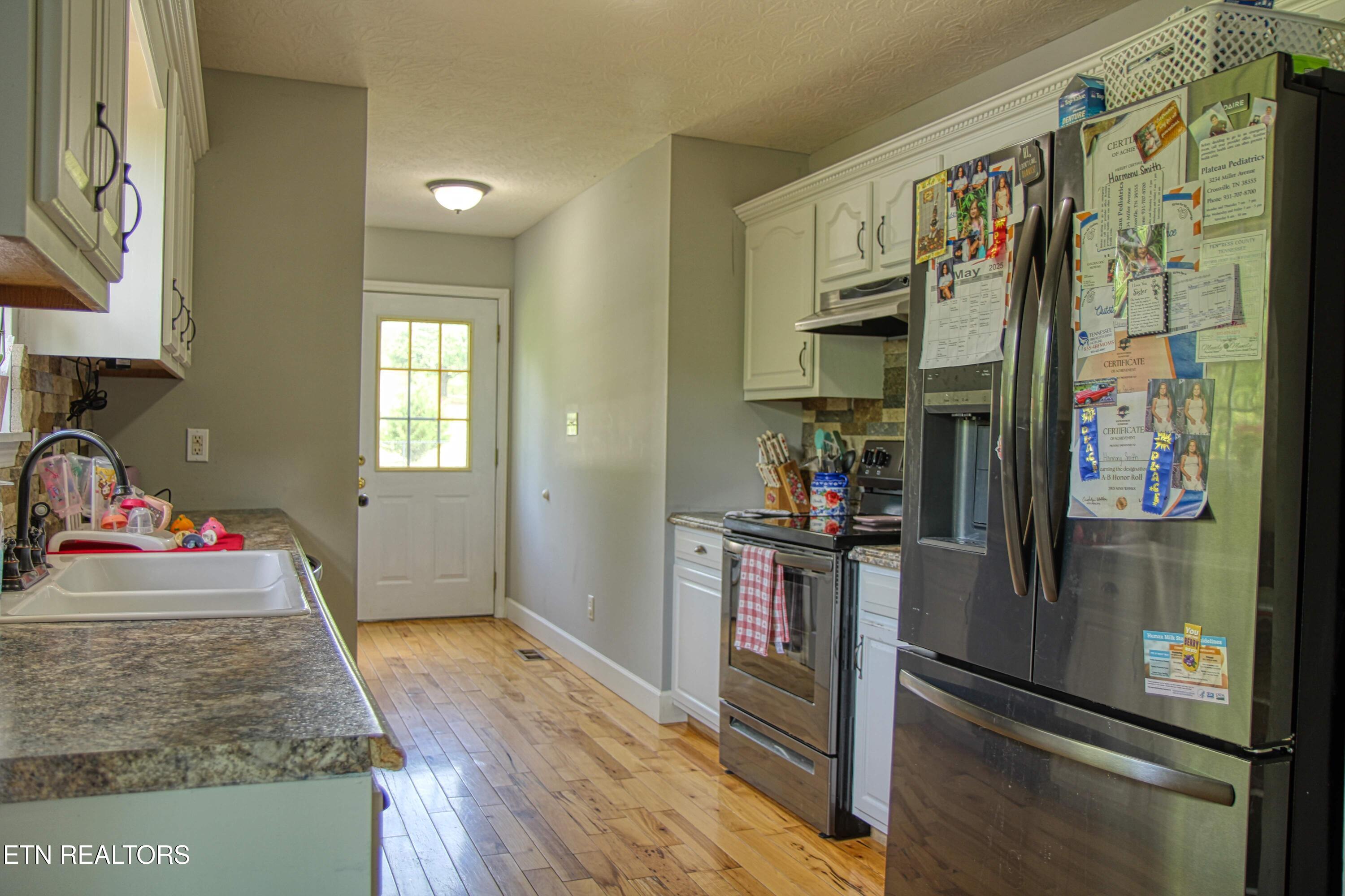 634 Robs Road Grimsley TN 38565
