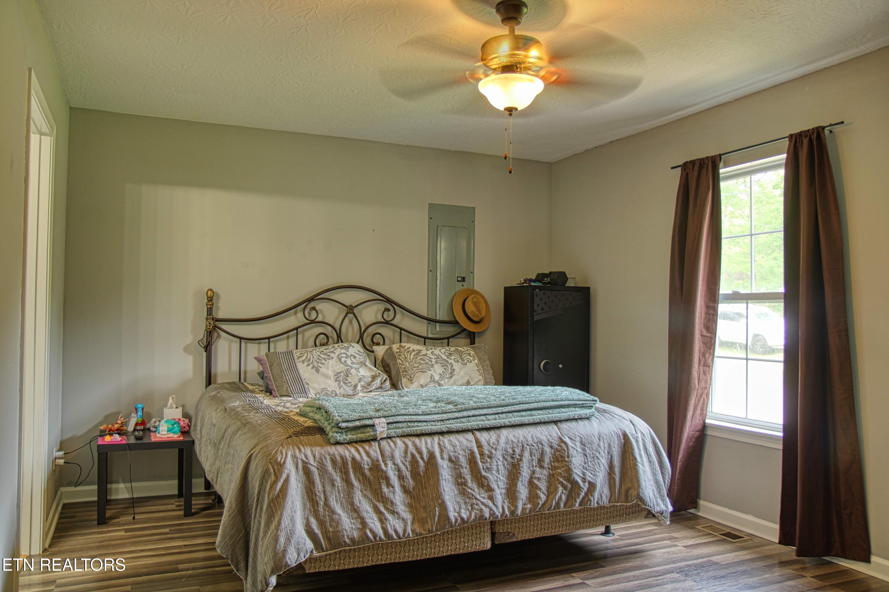 634 Robs Road Grimsley TN 38565