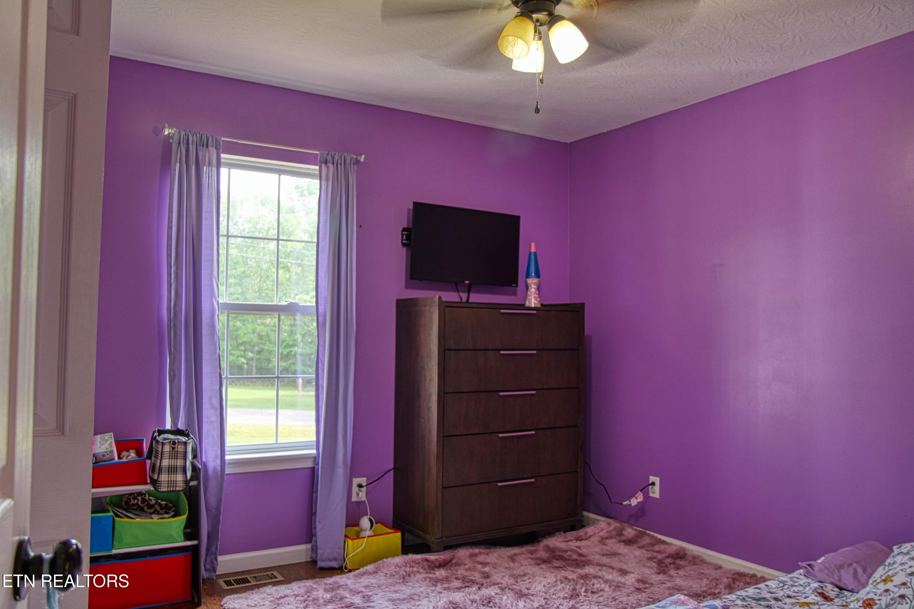 634 Robs Road Grimsley TN 38565