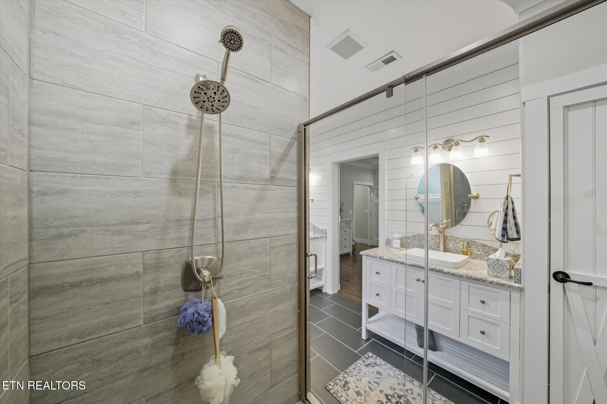 103 Witt Court Clinton TN 37716