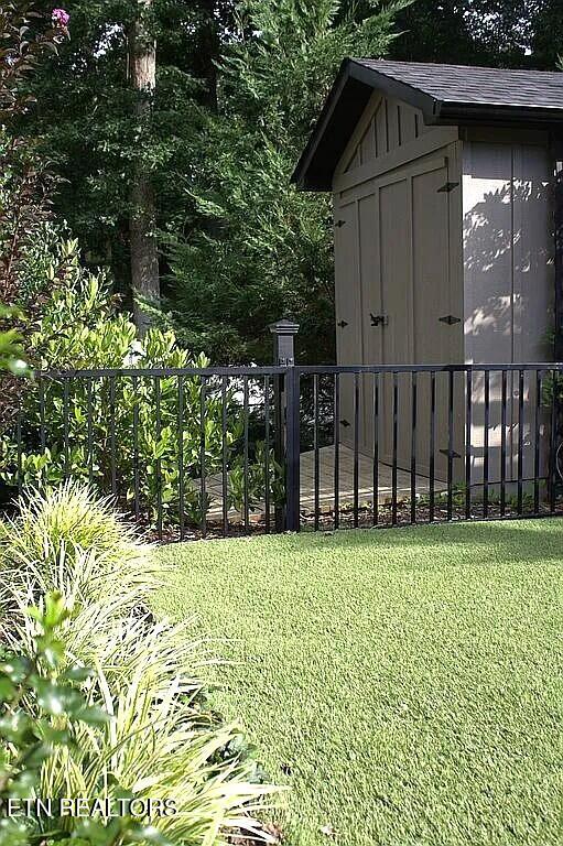 103 Witt Court Clinton TN 37716