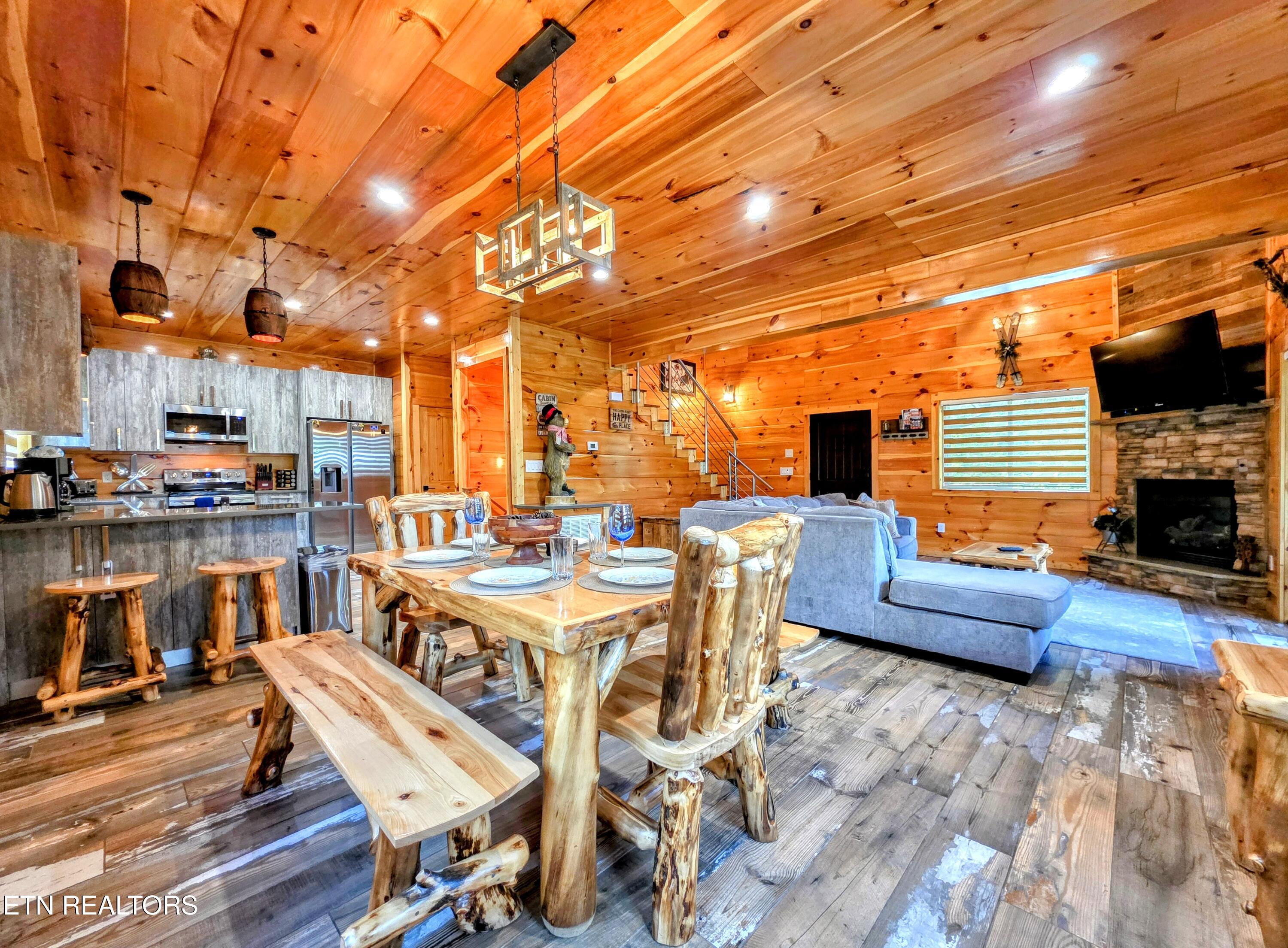 367 Wiley Oakley Drive Gatlinburg TN 37738