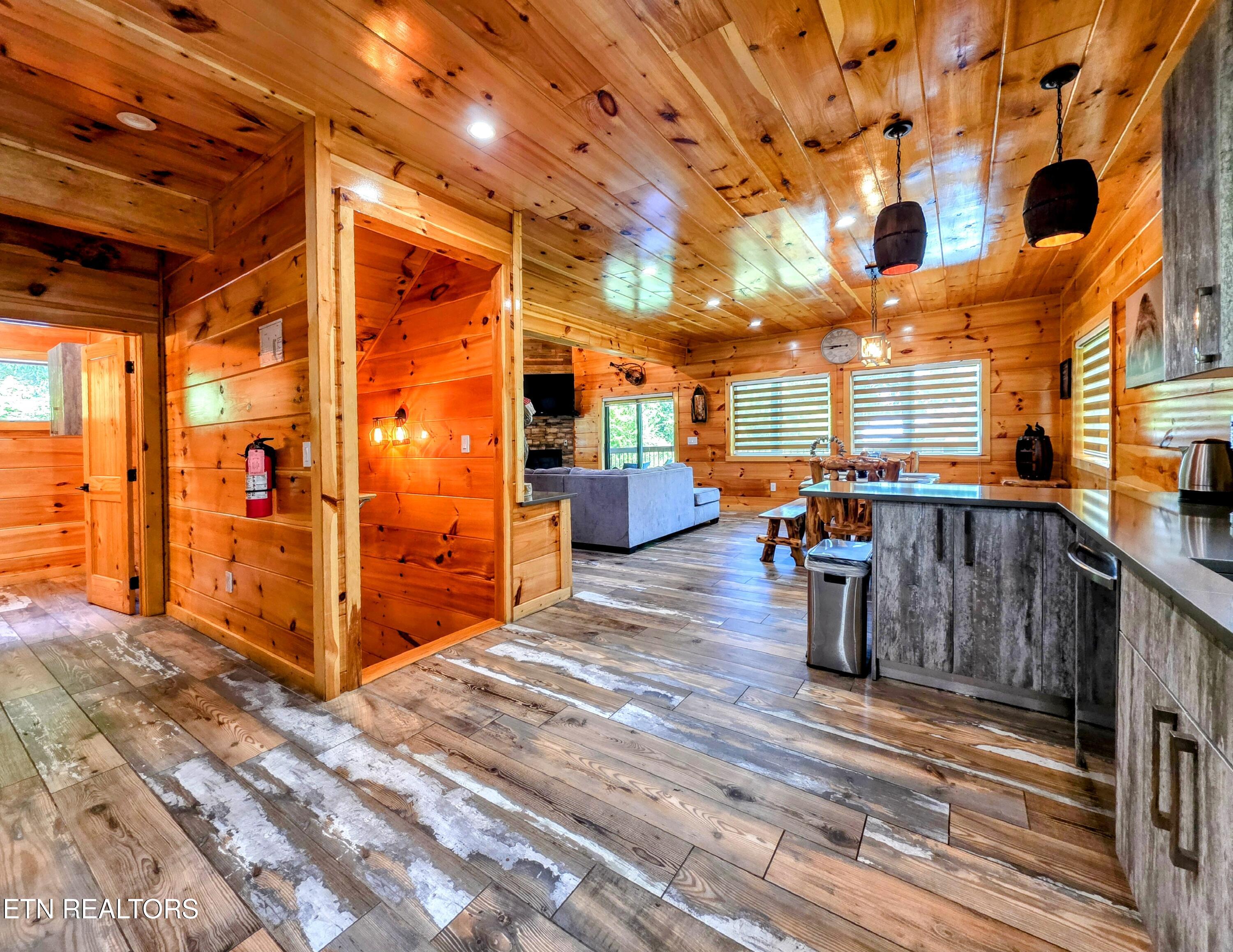 367 Wiley Oakley Drive Gatlinburg TN 37738