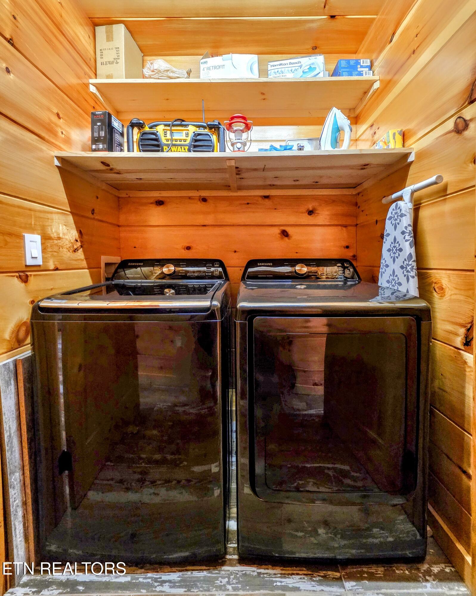 367 Wiley Oakley Drive Gatlinburg TN 37738