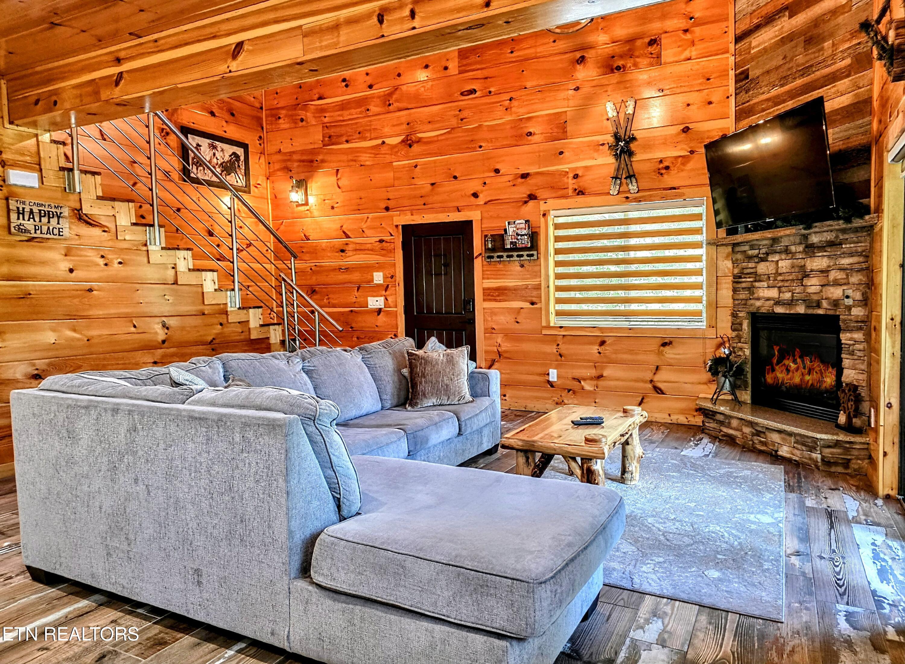 367 Wiley Oakley Drive Gatlinburg TN 37738