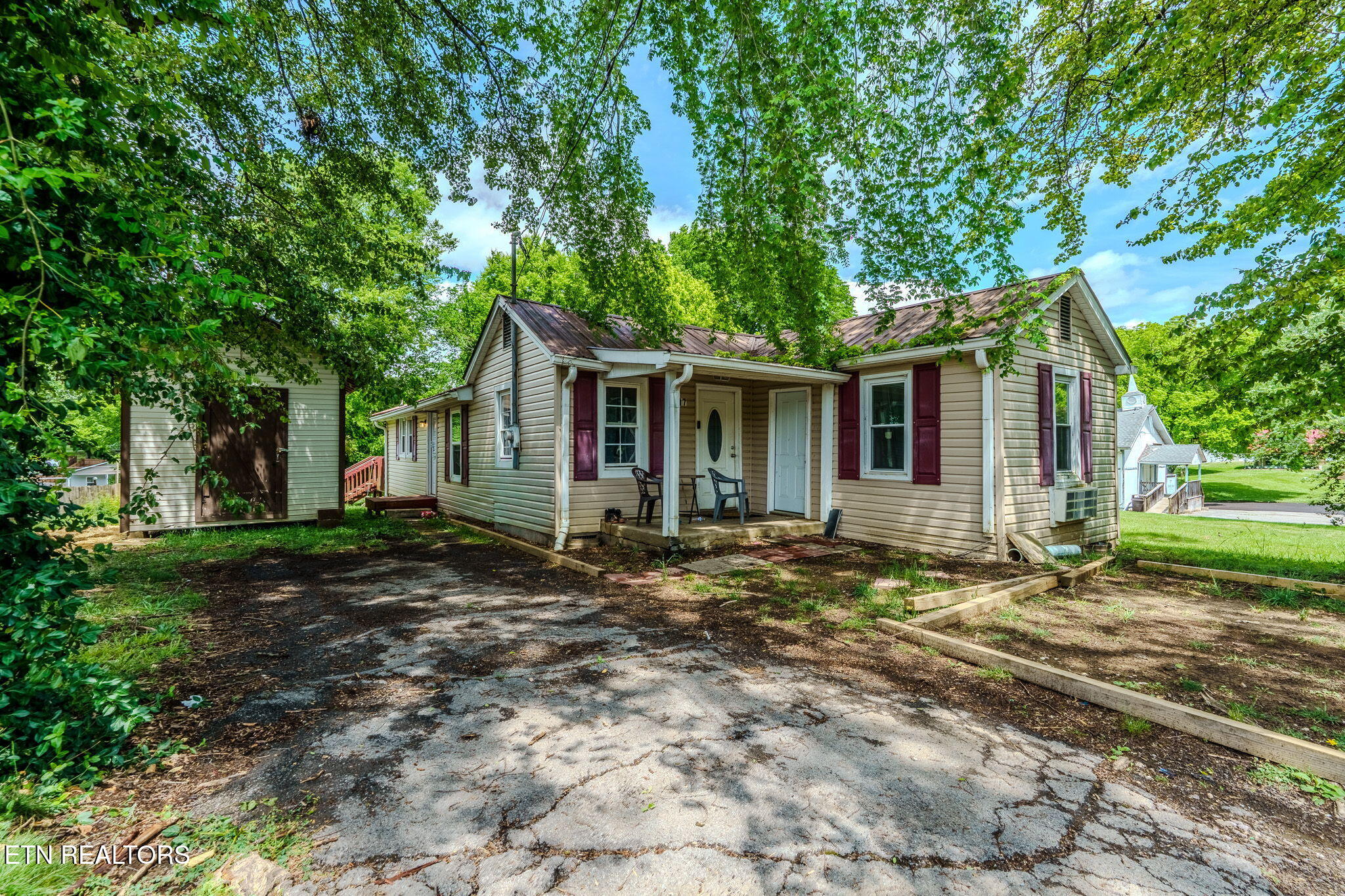 917 E Drive E Knoxville TN 37920