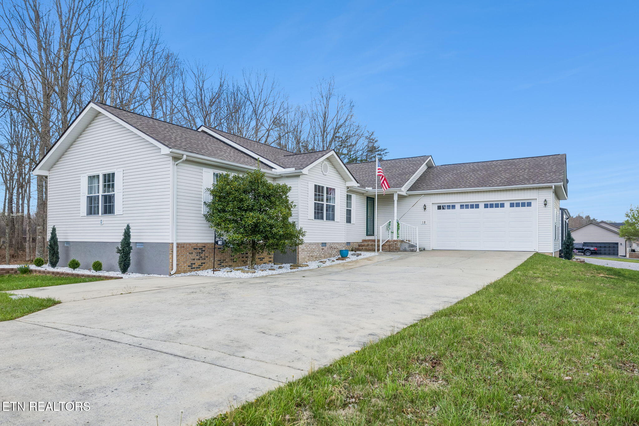 18 Sundown Lane Crossville TN 38571