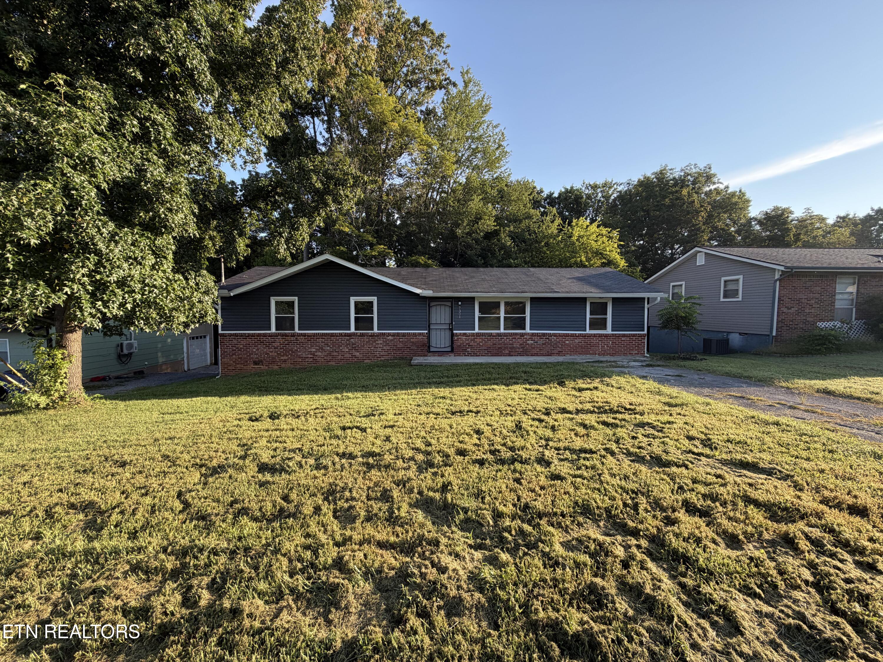 7301 Meadowbrook Circle Knoxville TN 37918