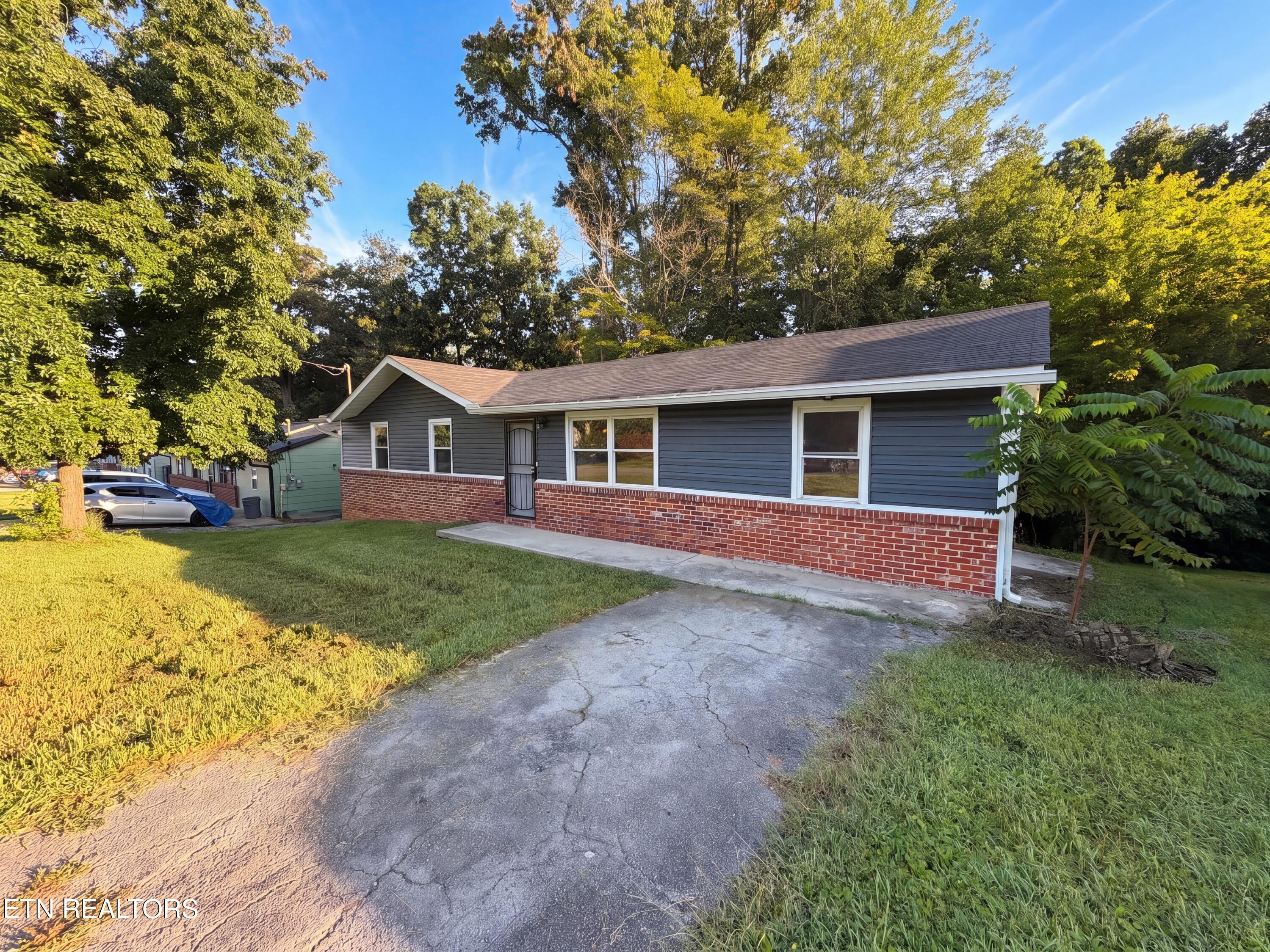7301 Meadowbrook Circle Knoxville TN 37918