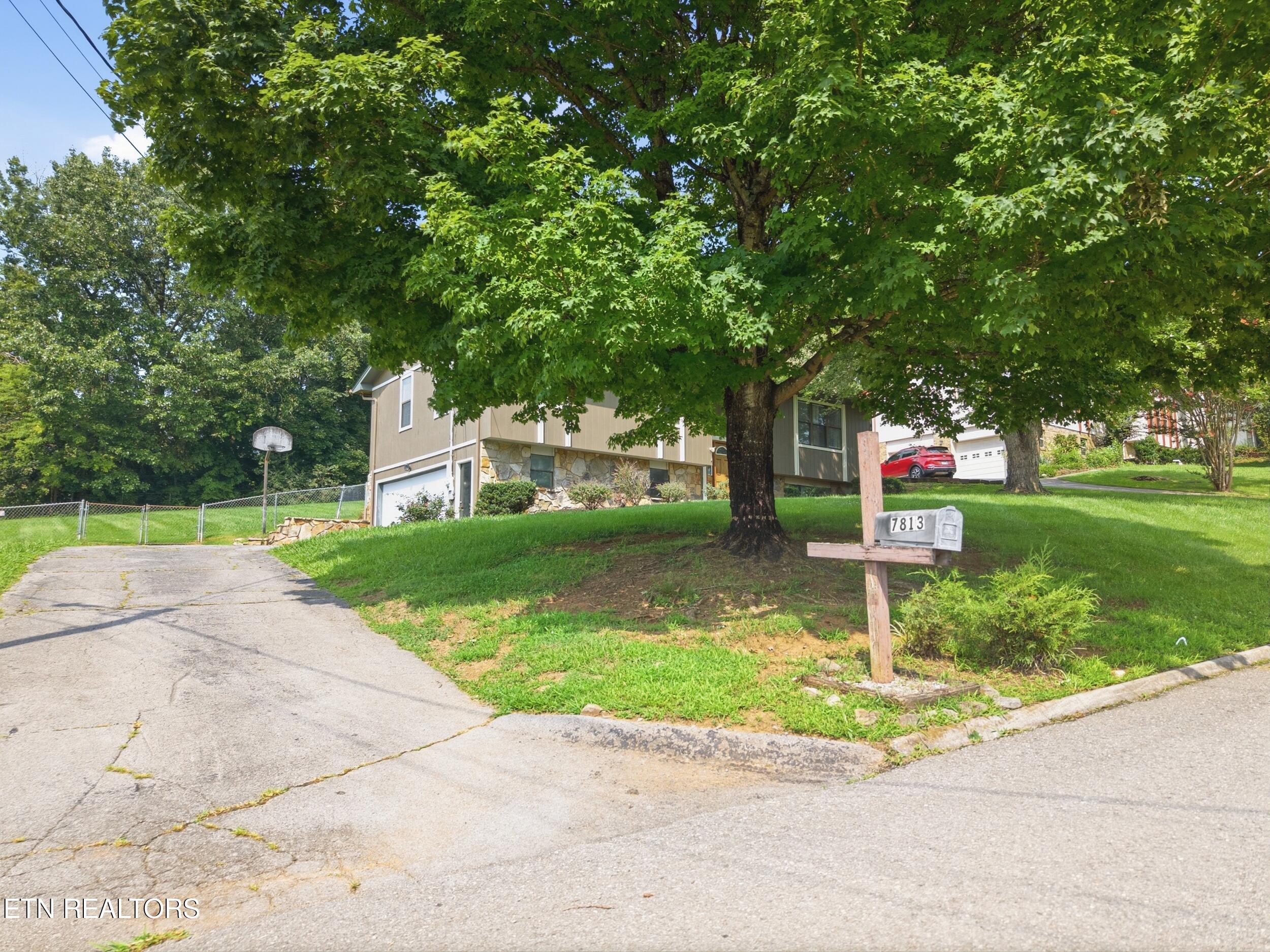 7813 Cedarcrest Road Knoxville TN 37938