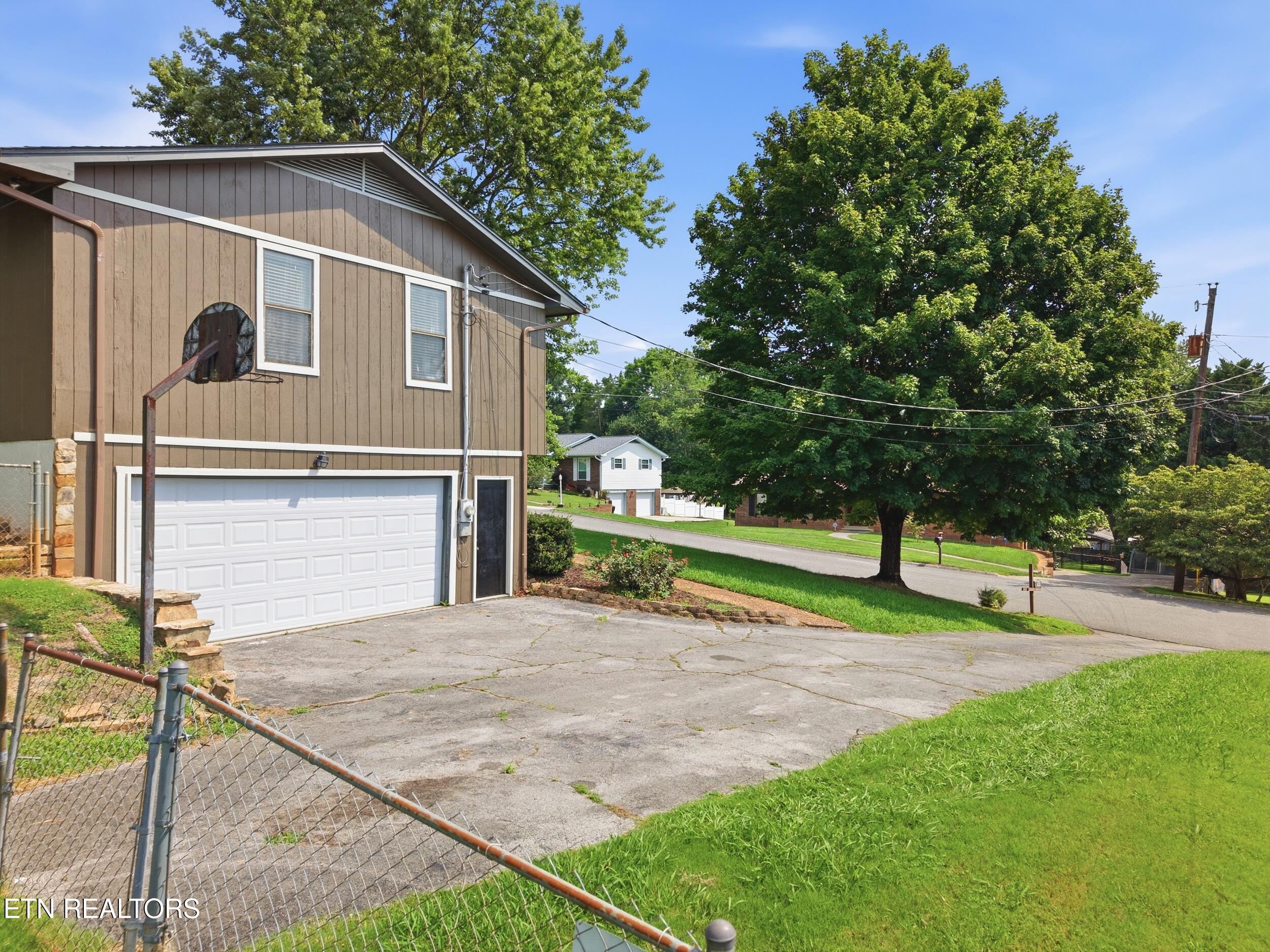 7813 Cedarcrest Road Knoxville TN 37938