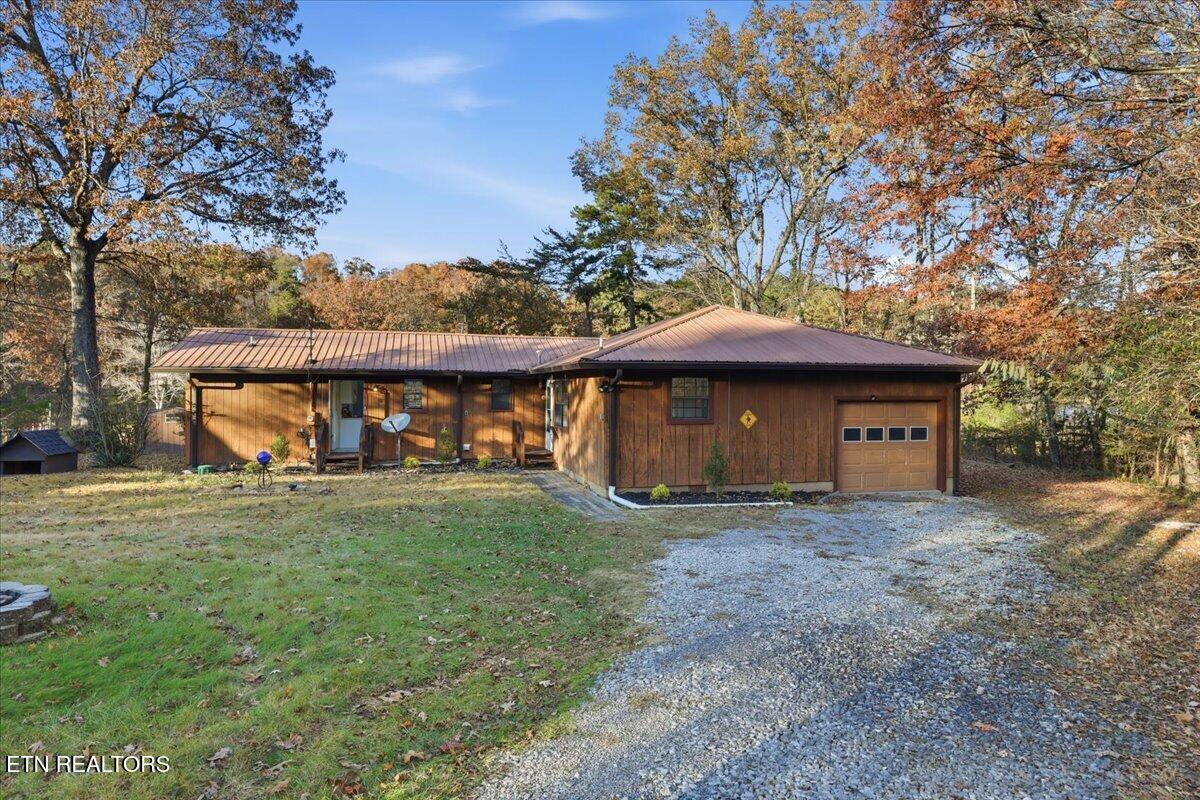 425 Laurel Lake Circle Madisonville TN 37354
