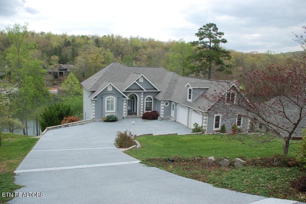145 Pineridge Loop Crossville TN 38558