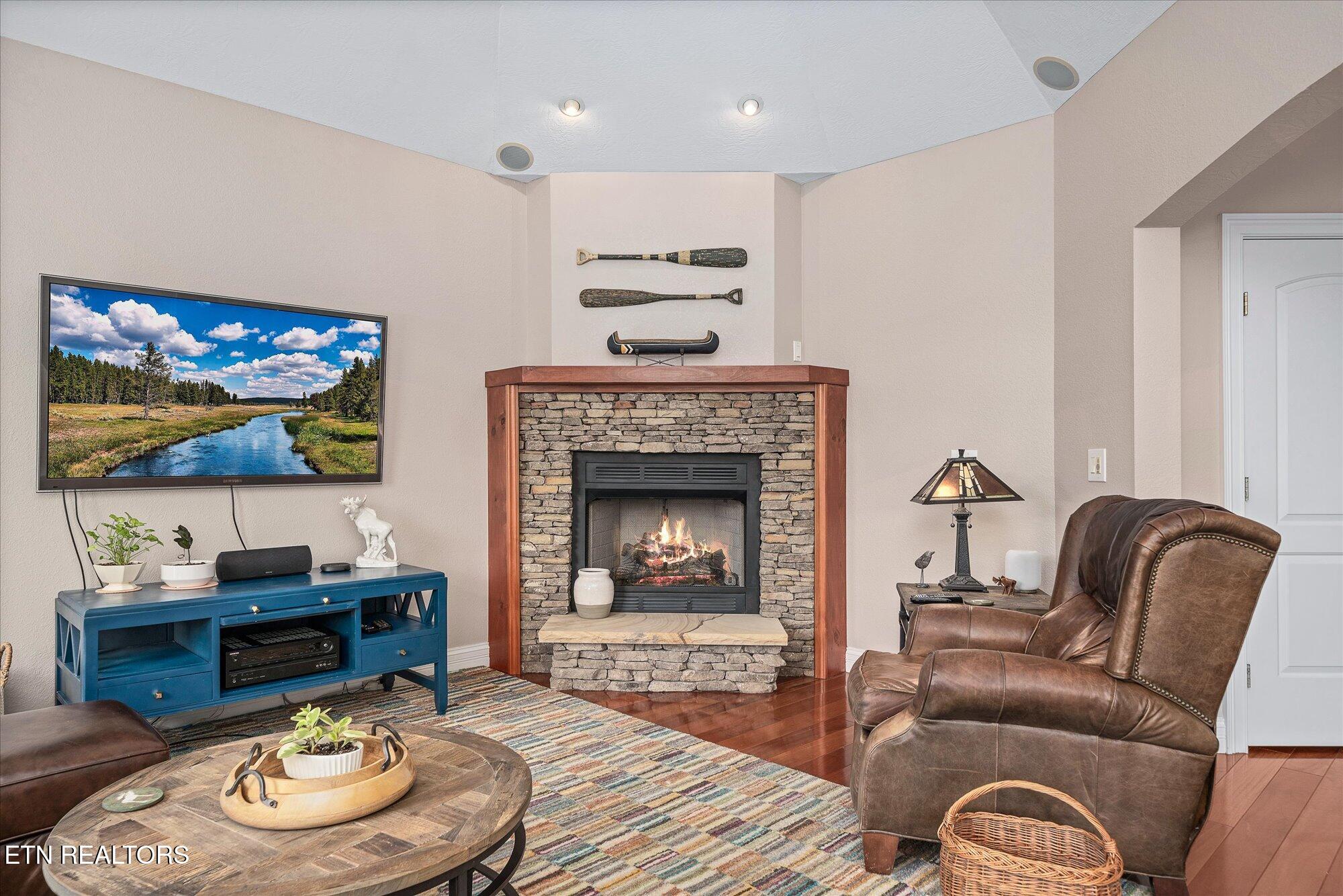 145 Pineridge Loop Crossville TN 38558