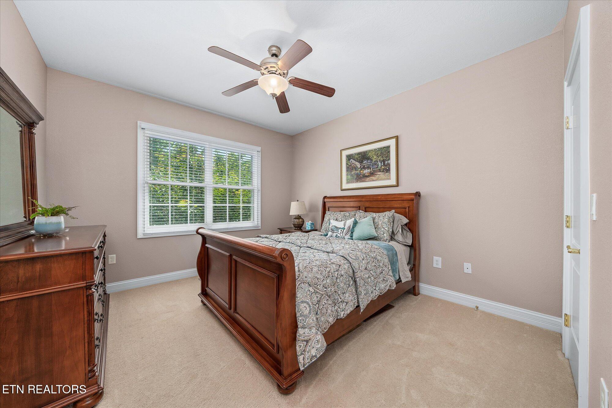 145 Pineridge Loop Crossville TN 38558