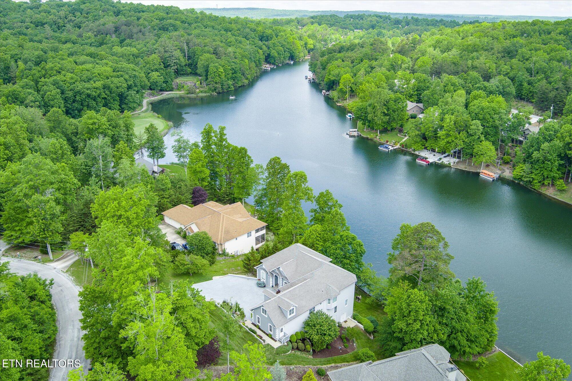 145 Pineridge Loop Crossville TN 38558