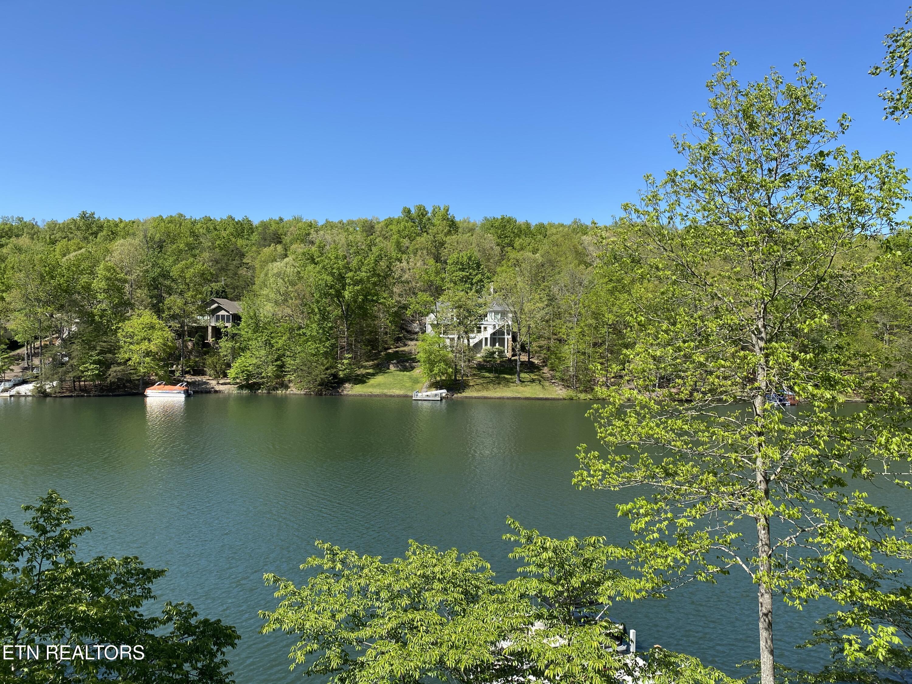 145 Pineridge Loop Crossville TN 38558