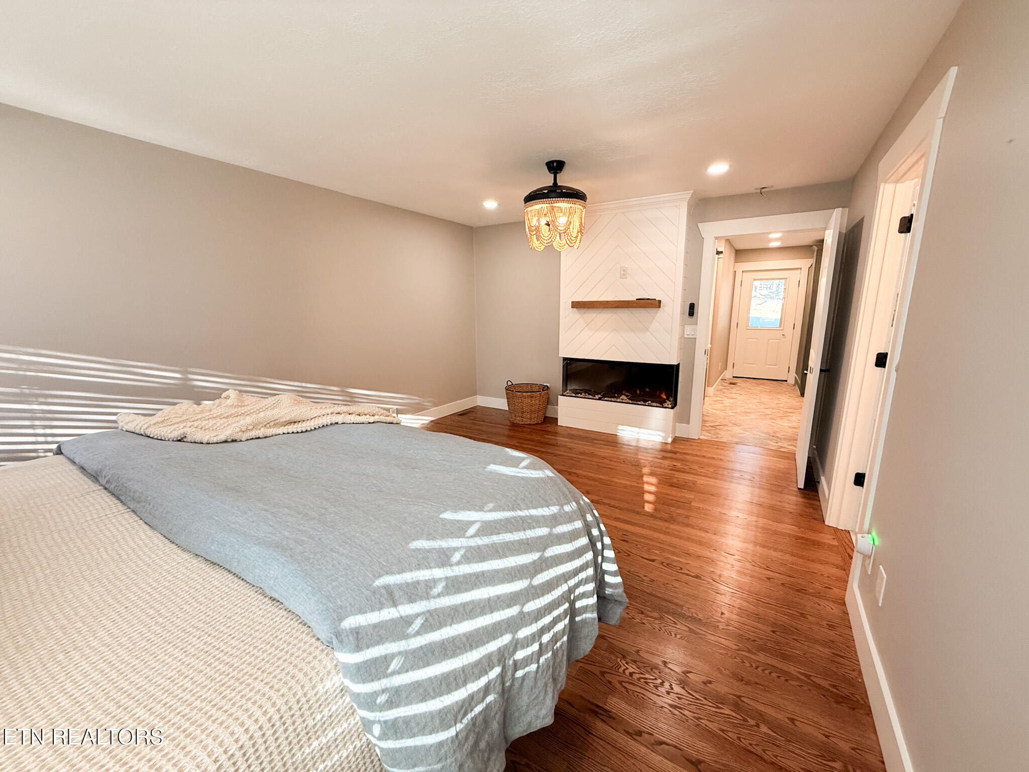 1834 Turkey Pen Lane Lenoir City TN 37772