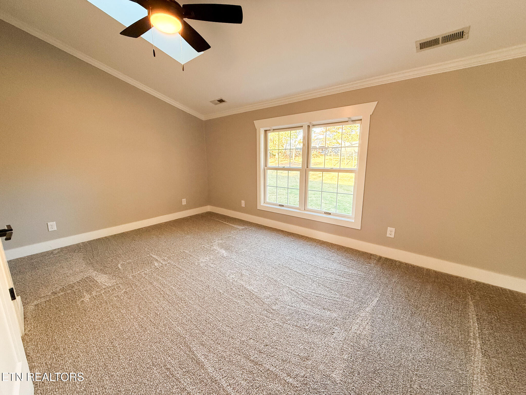 1834 Turkey Pen Lane Lenoir City TN 37772