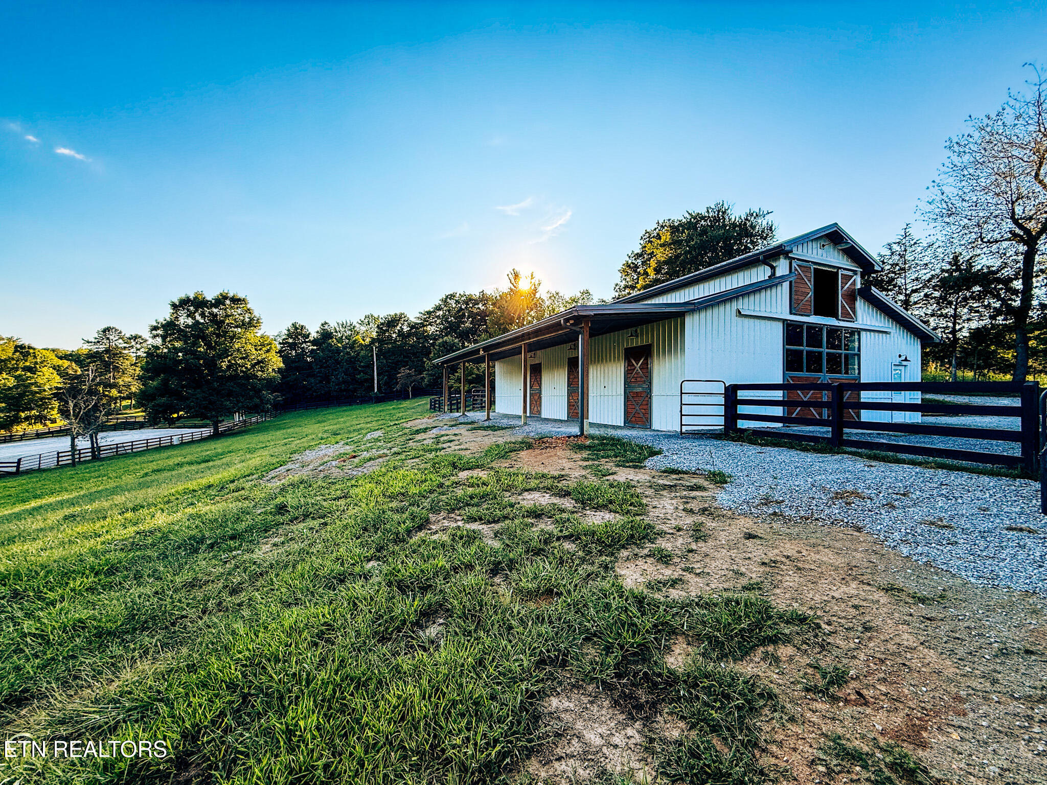 1834 Turkey Pen Lane Lenoir City TN 37772