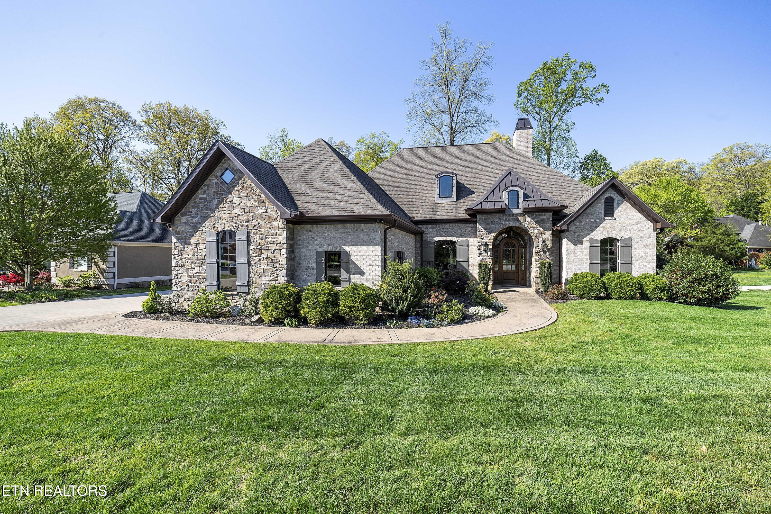 301 Oak Chase Boulevard Lenoir City TN 37772