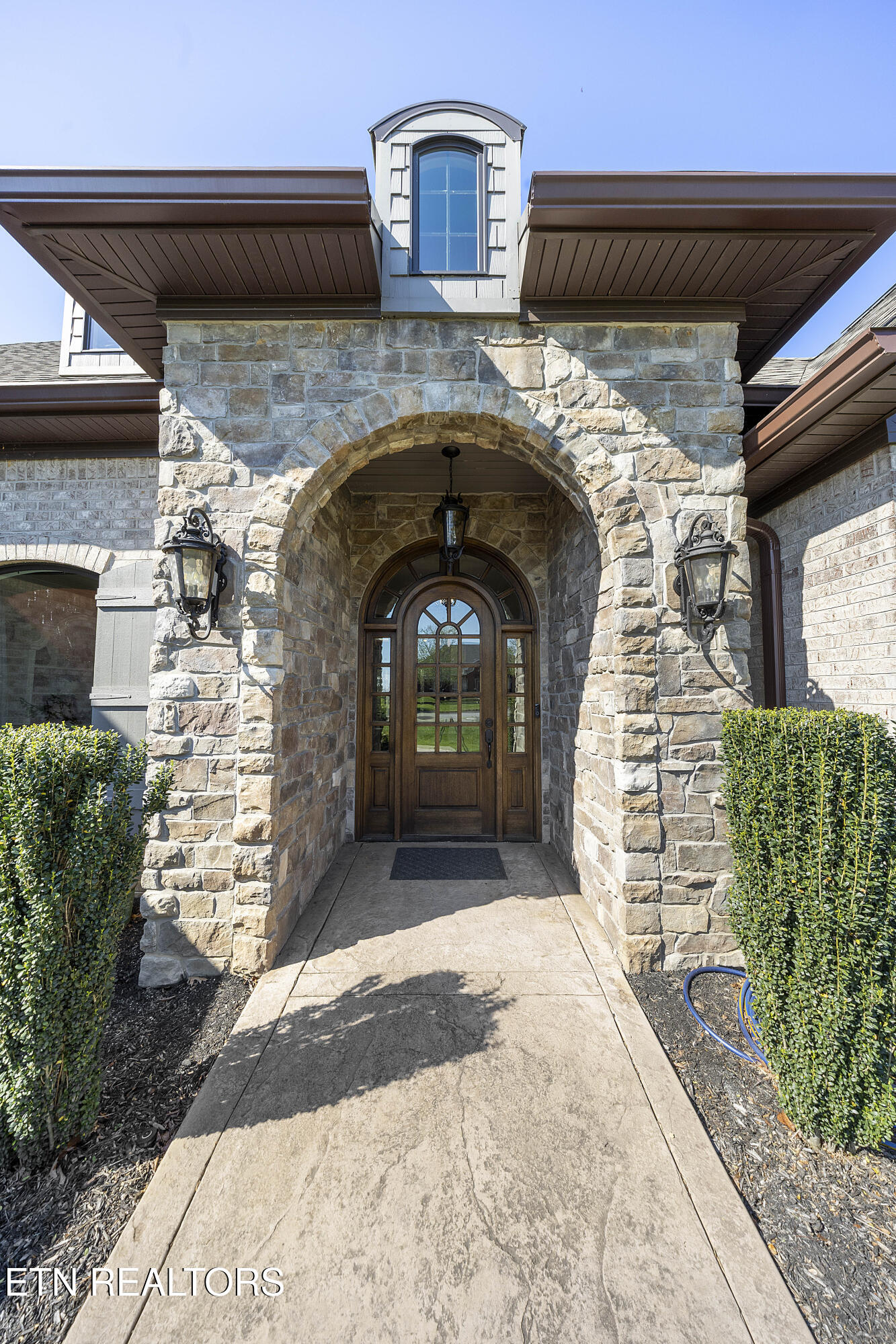 301 Oak Chase Boulevard Lenoir City TN 37772
