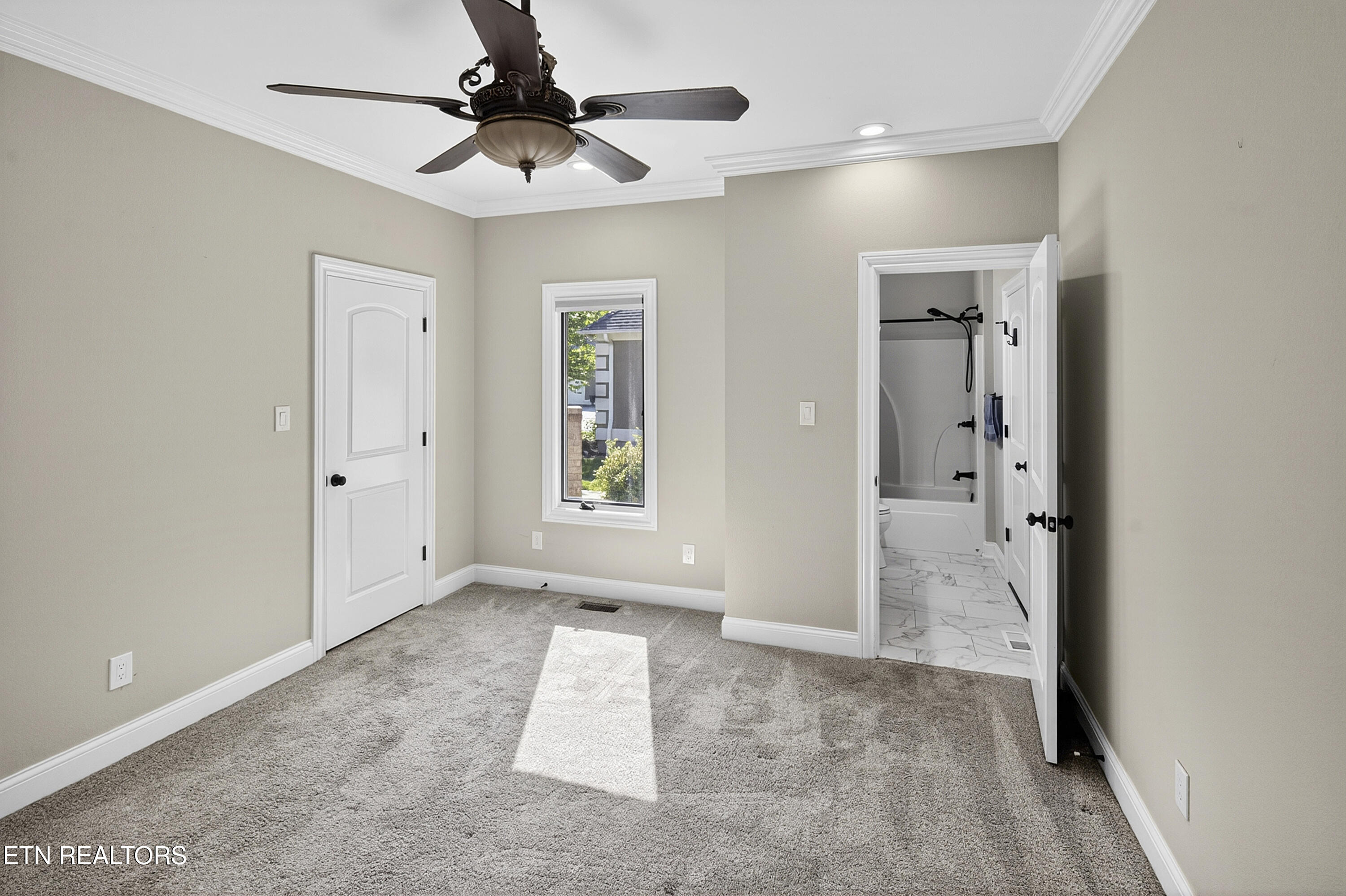 301 Oak Chase Boulevard Lenoir City TN 37772