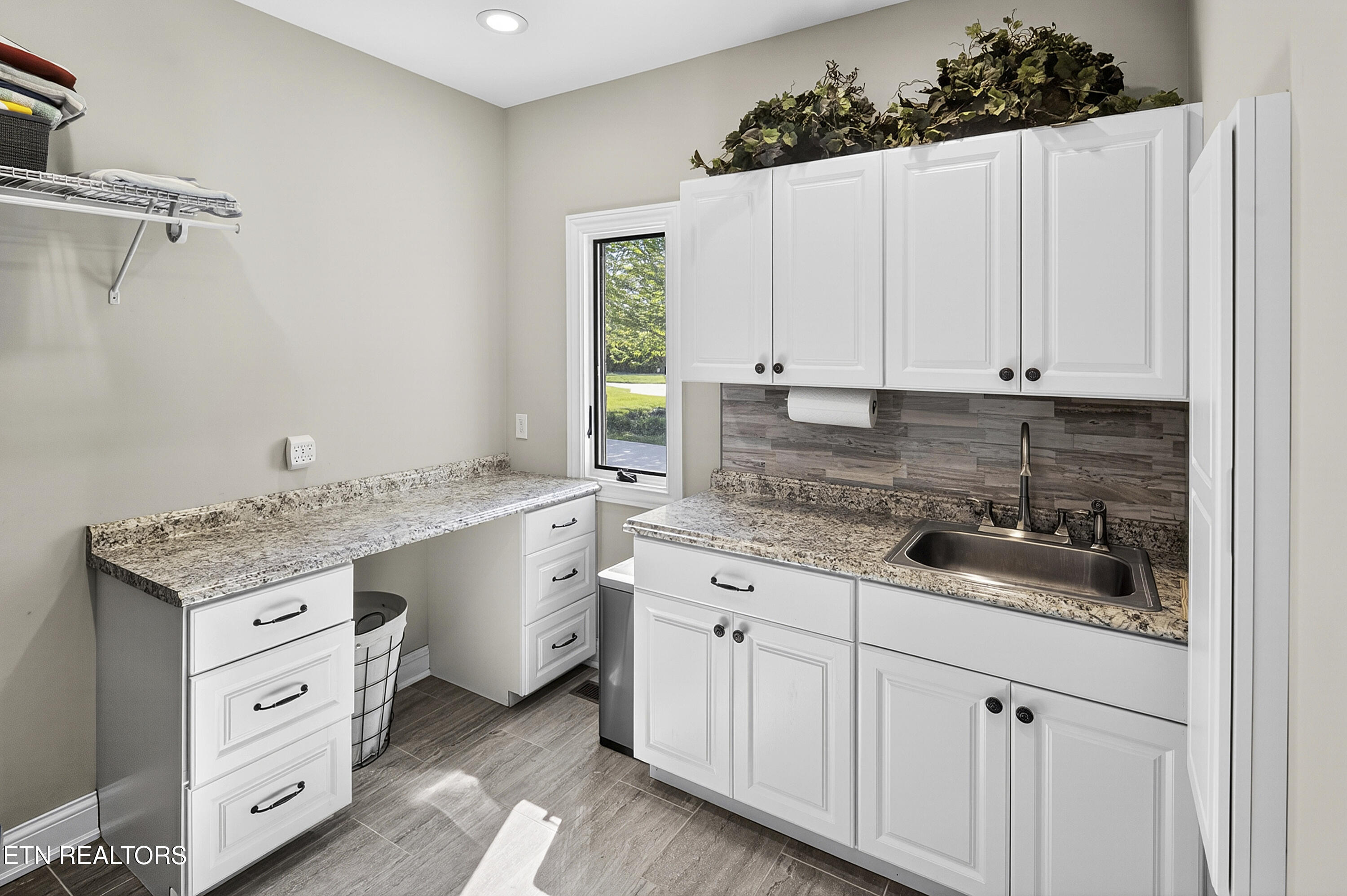 301 Oak Chase Boulevard Lenoir City TN 37772